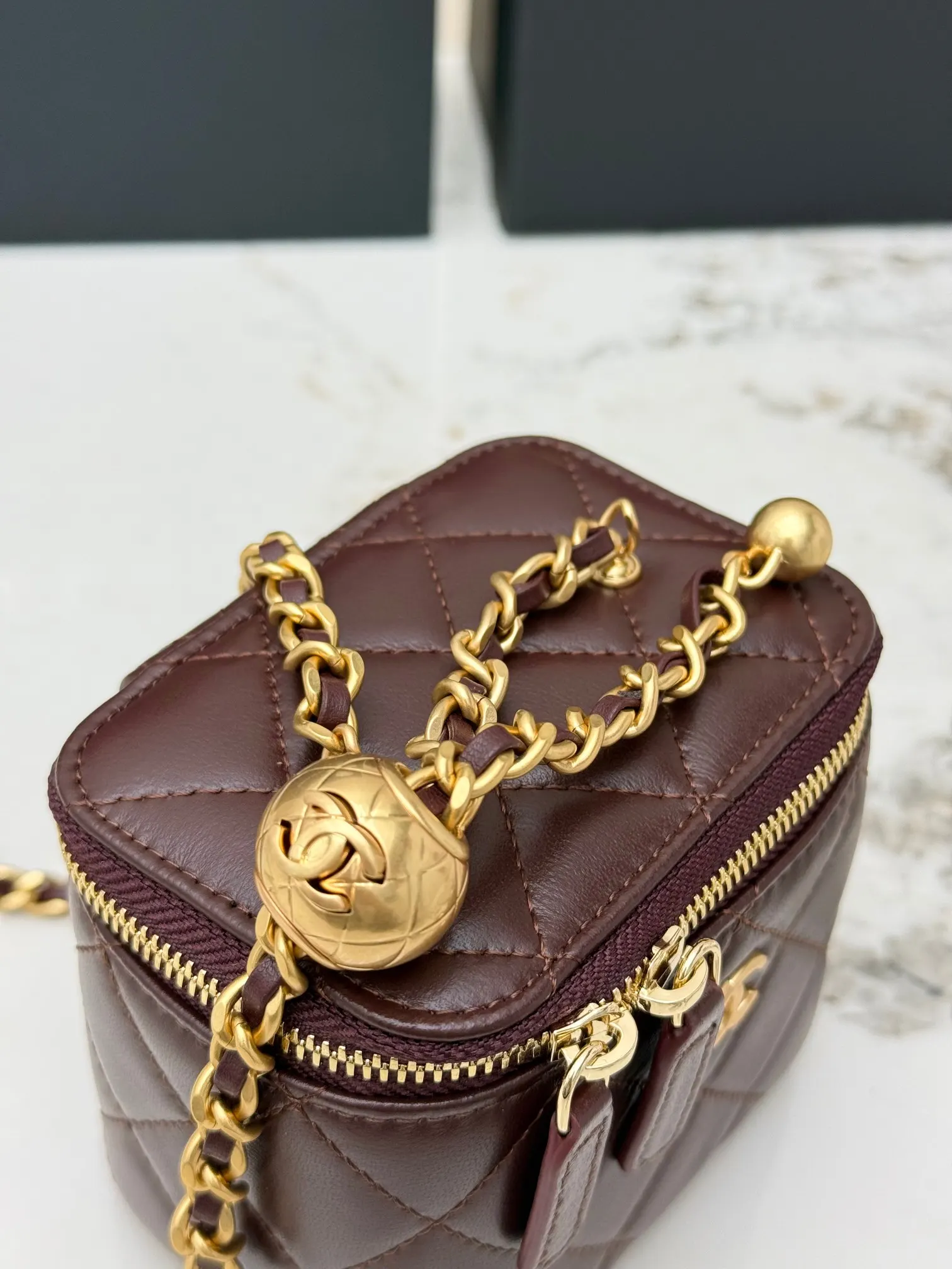 CHANEL 金色 羊皮 鏈條包 精致鏈條款