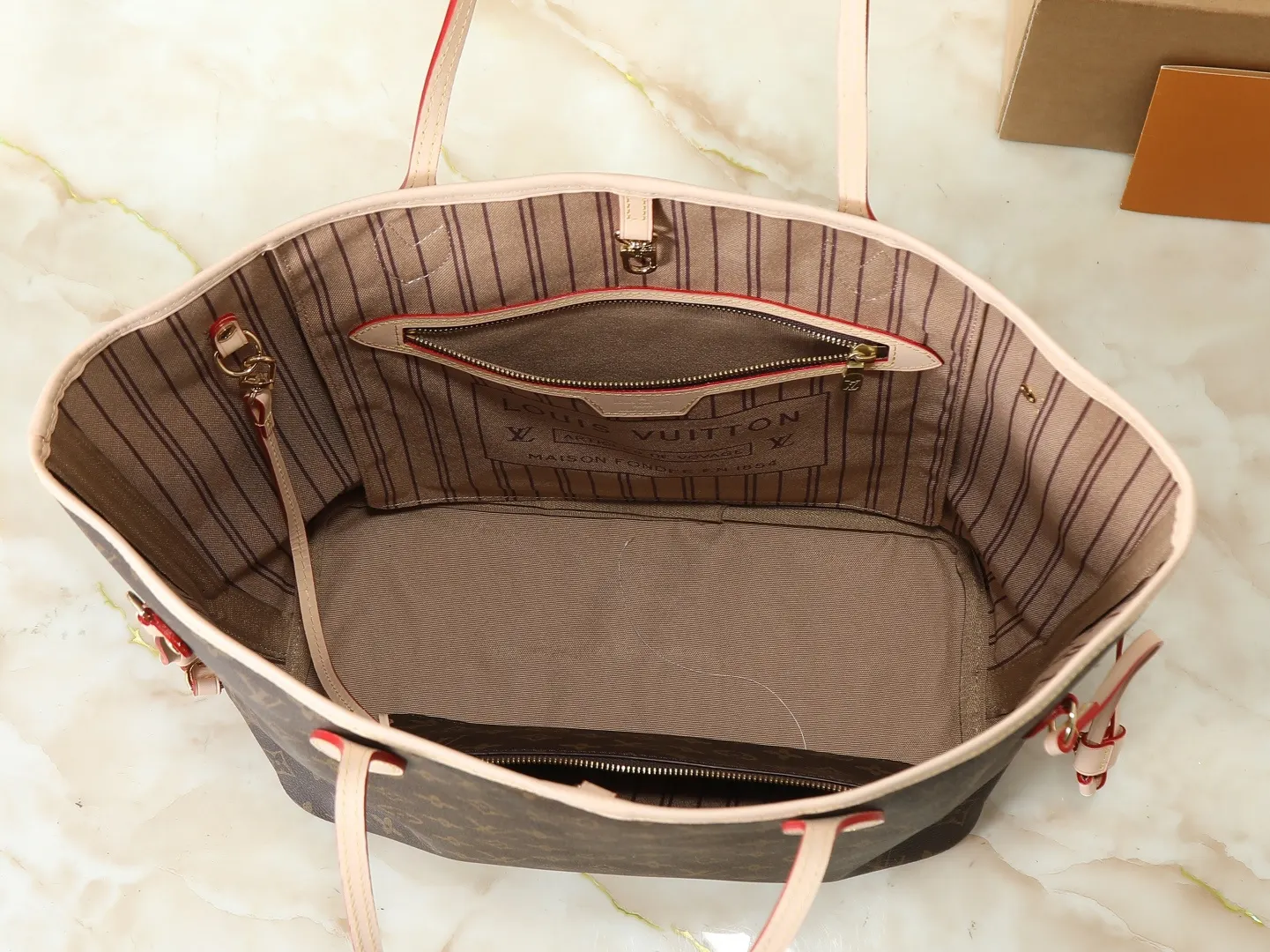 Neverfull 老花 帆布 手拿包 精致手拿款