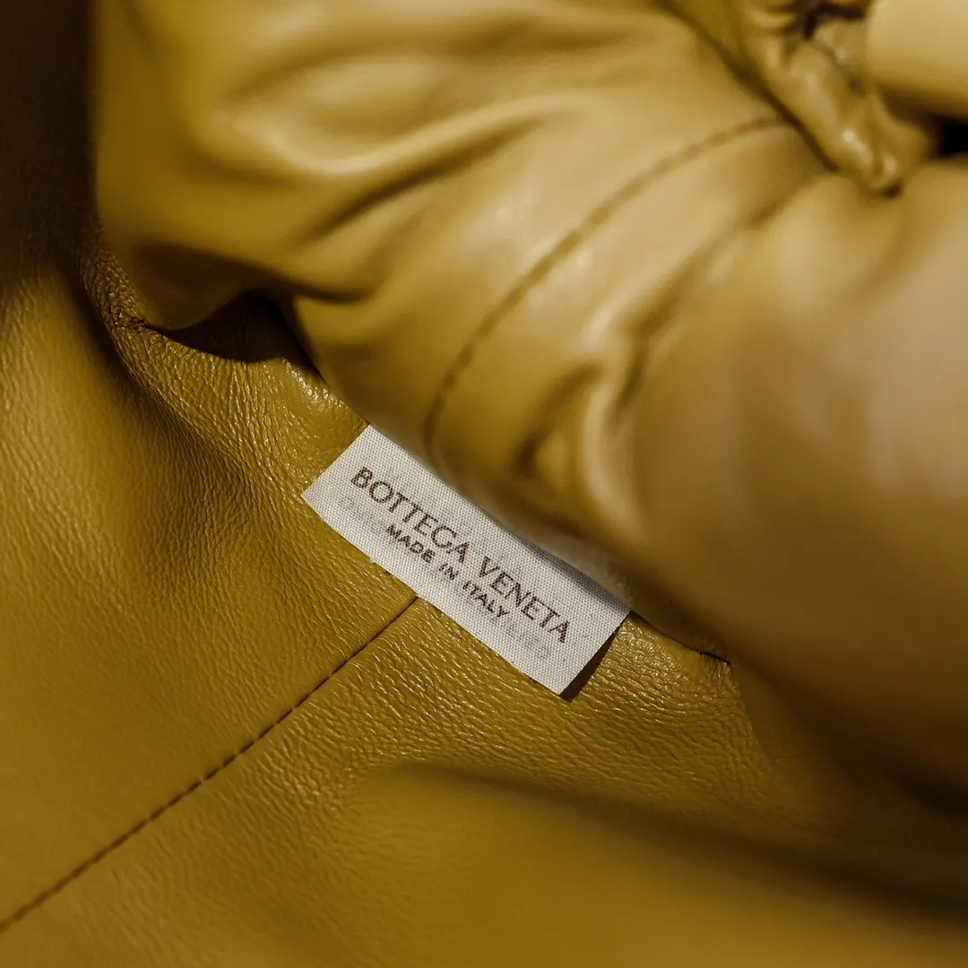 Bottega Veneta 羊皮 鏈條包 精致鏈條款
