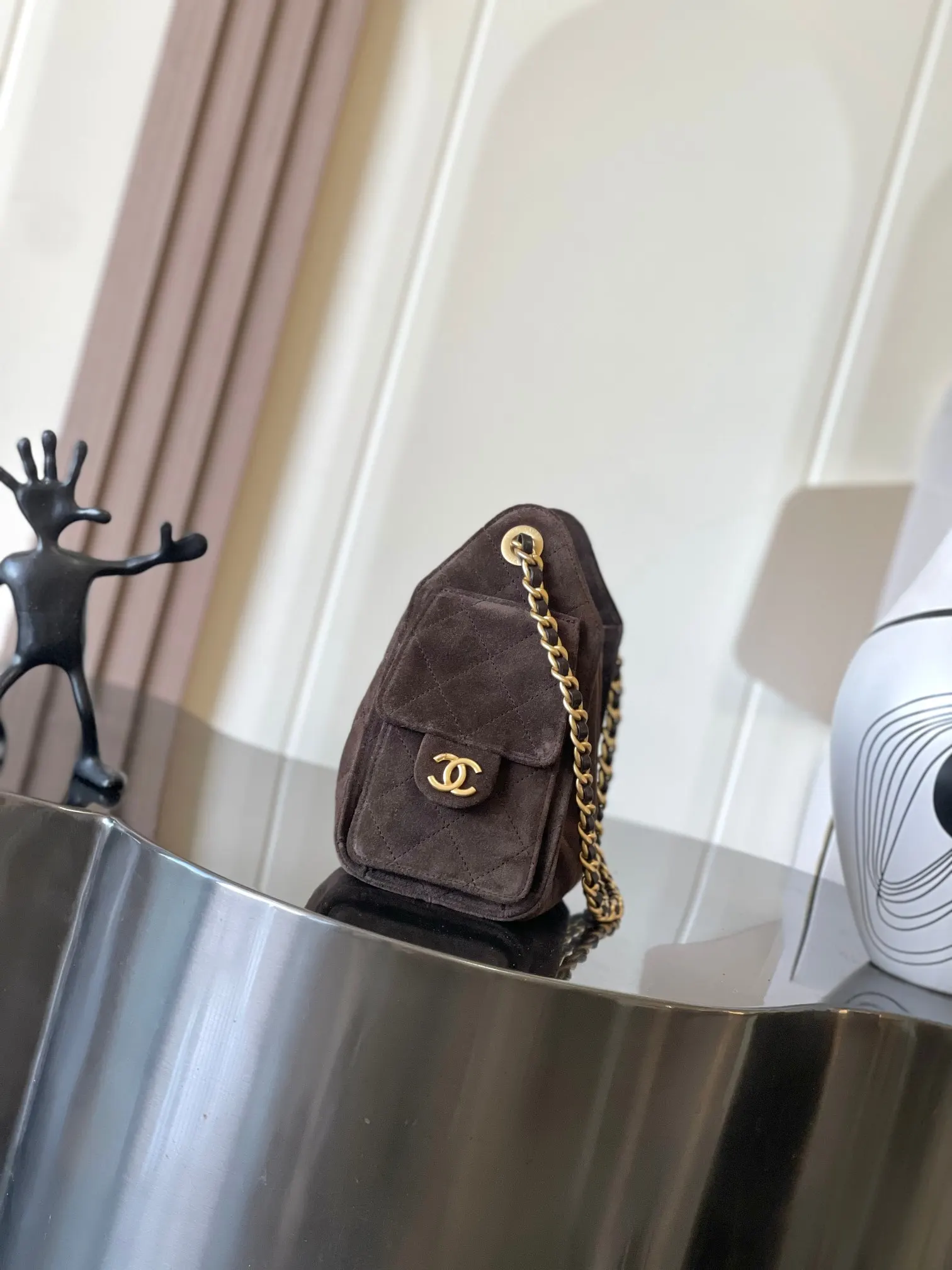 CHANEL 棕色牛皮Hobo腋下包 链条款