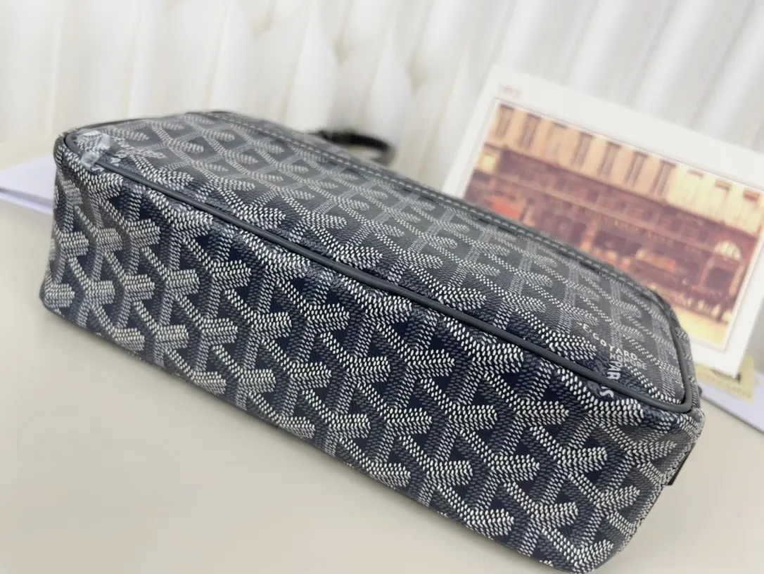 Goyard 戈雅 CapVert 相机包 ☼ 既高颜值又 斜背包 輕便斜挎款