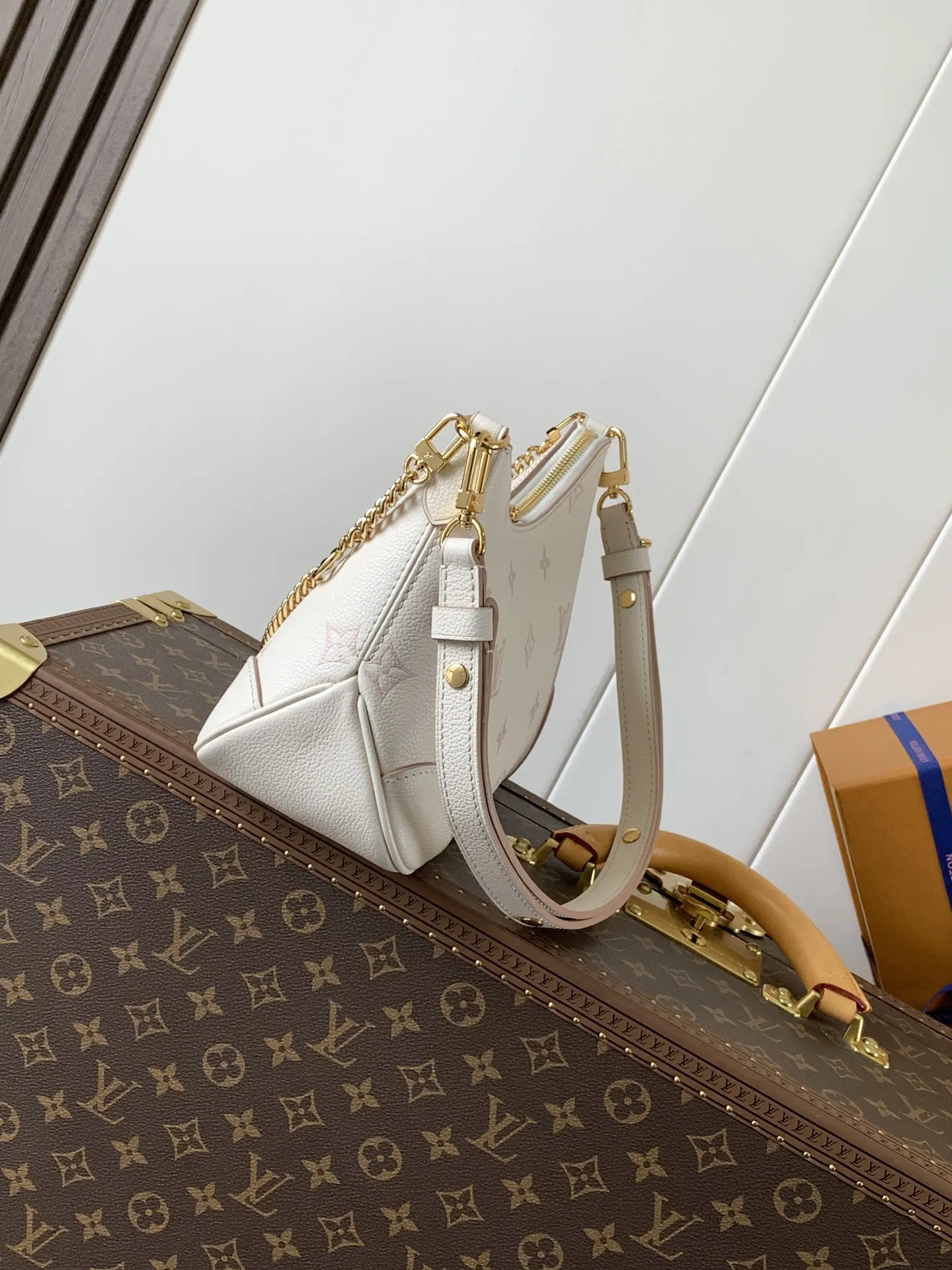 LV Boulogne chain bag, shoulder crossbody Image 2 LV Boulogne chain bag, shoulder crossbody Image 2