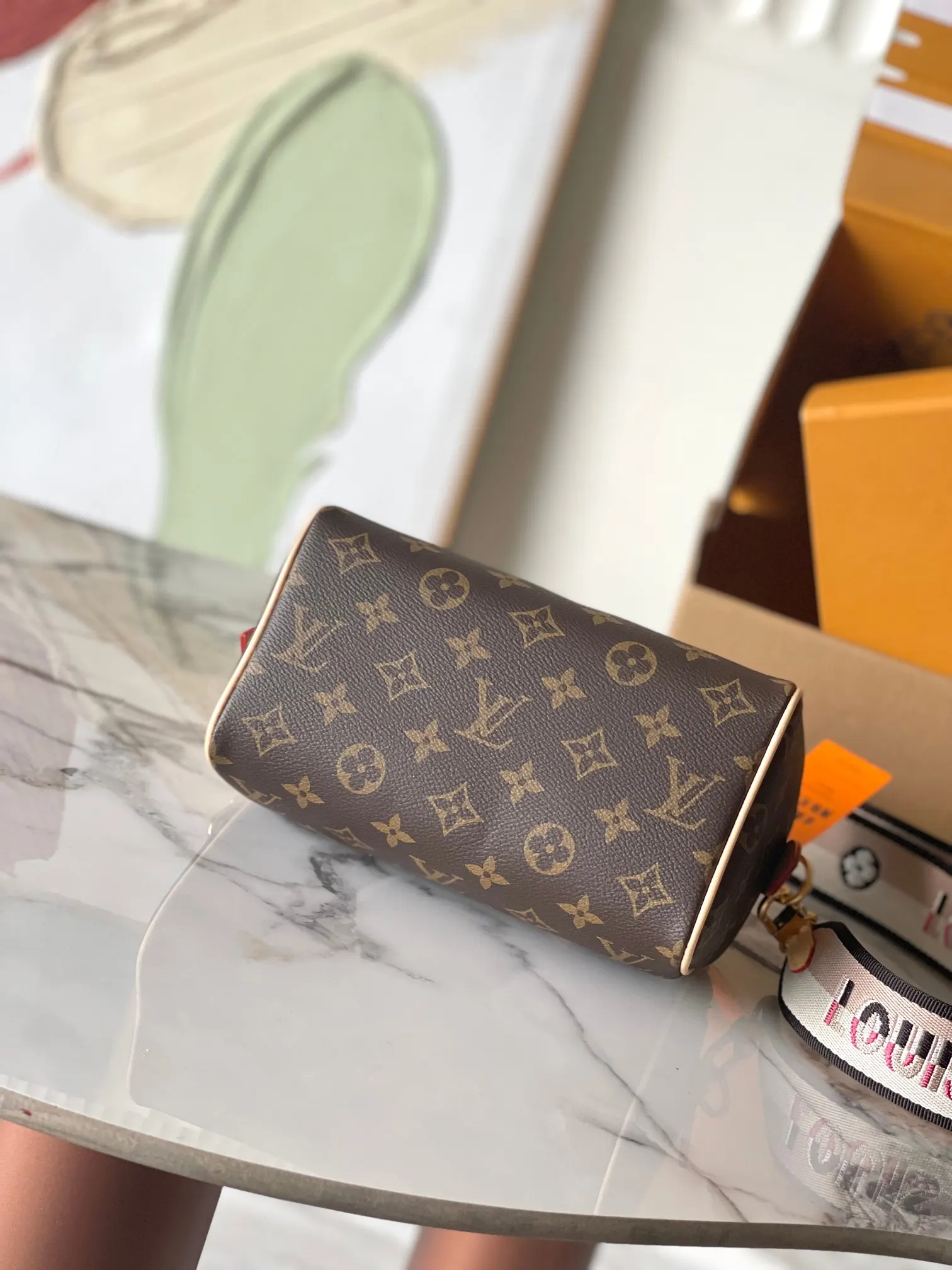 Louis Vuitton M46234 Monogram 手提包
