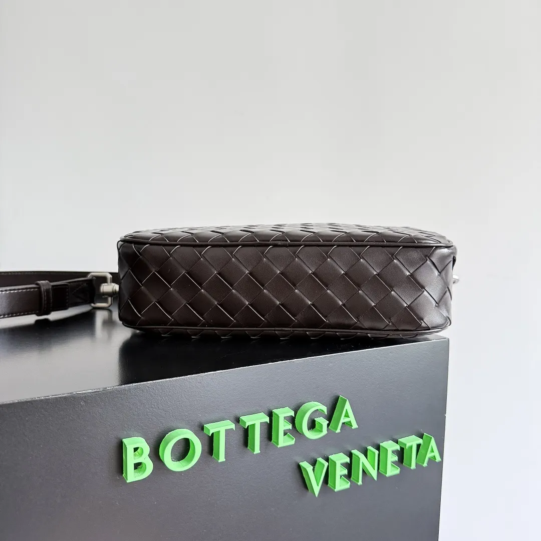 Bottega Veneta 皮革 行李箱 旅行拉杆款 輕便出行款