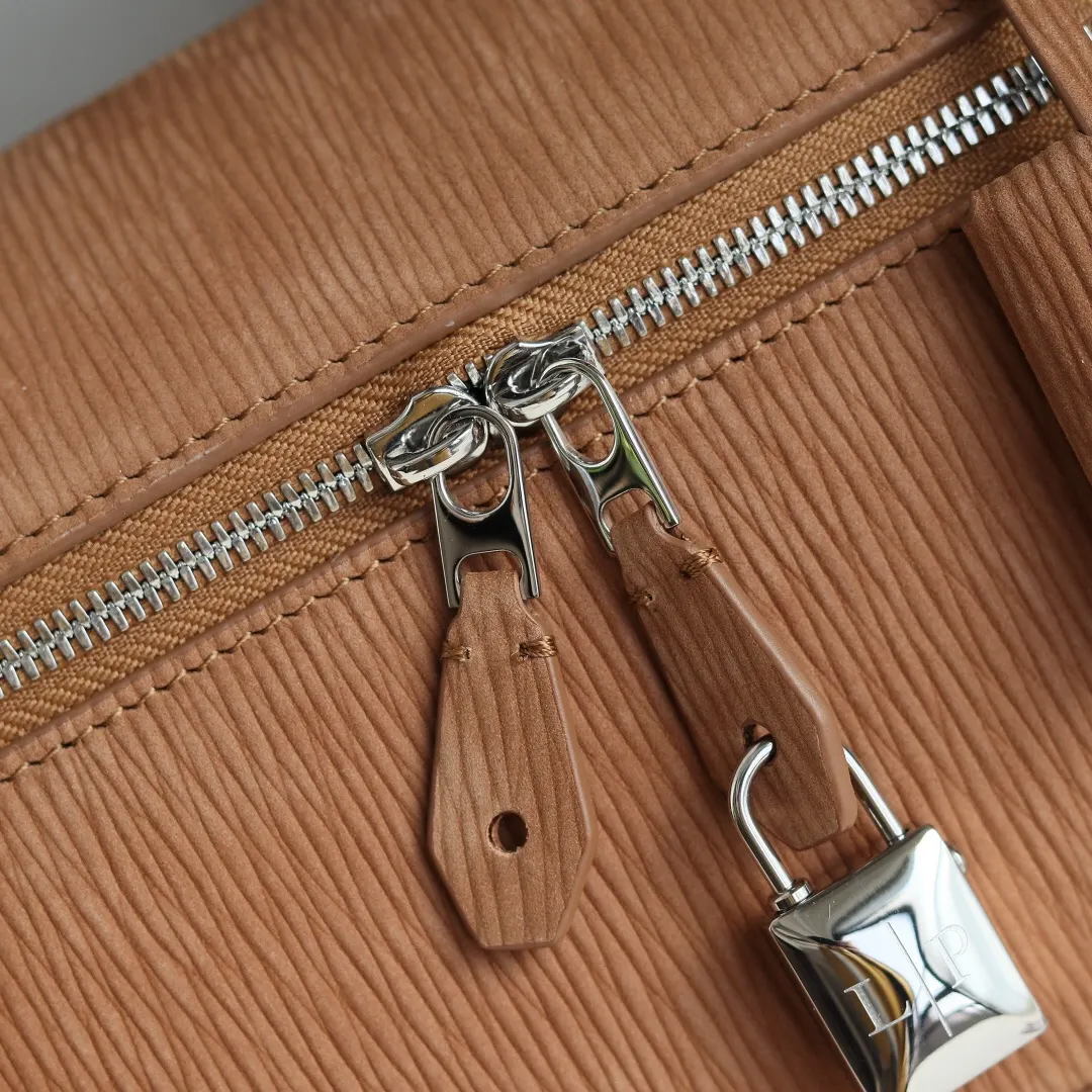 Brown Crossbody Bag Lightweight Leather