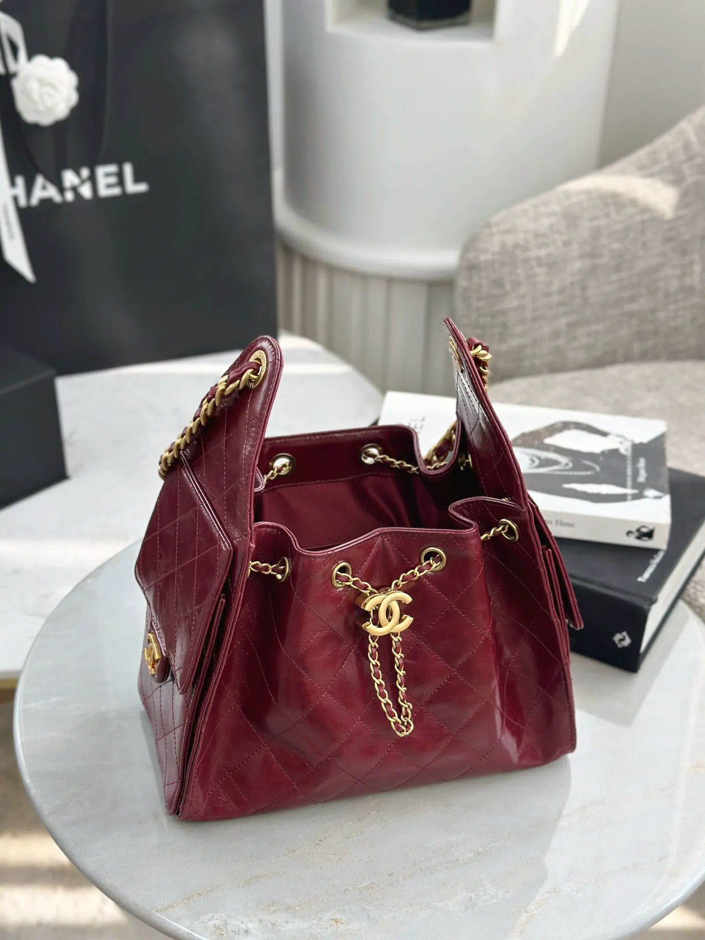 Chanel Oil Wax Sheepskin Hobo Underarm Bag One Shoulder Back Image 6 Chanel Oil Wax Sheepskin Hobo Underarm Bag One Shoulder Back Image 6