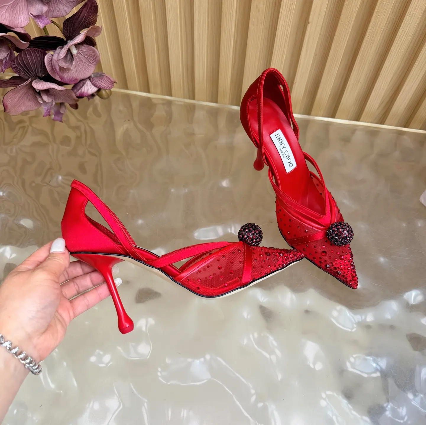 Jimmy Choo 運動鞋 休閒百搭款(數字8) Jimmy Choo 運動鞋 休閒百搭款(數字8)