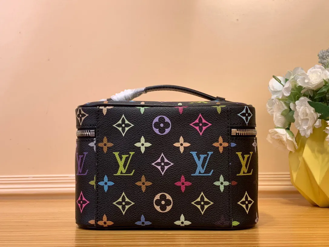 Cosmetic Pouch