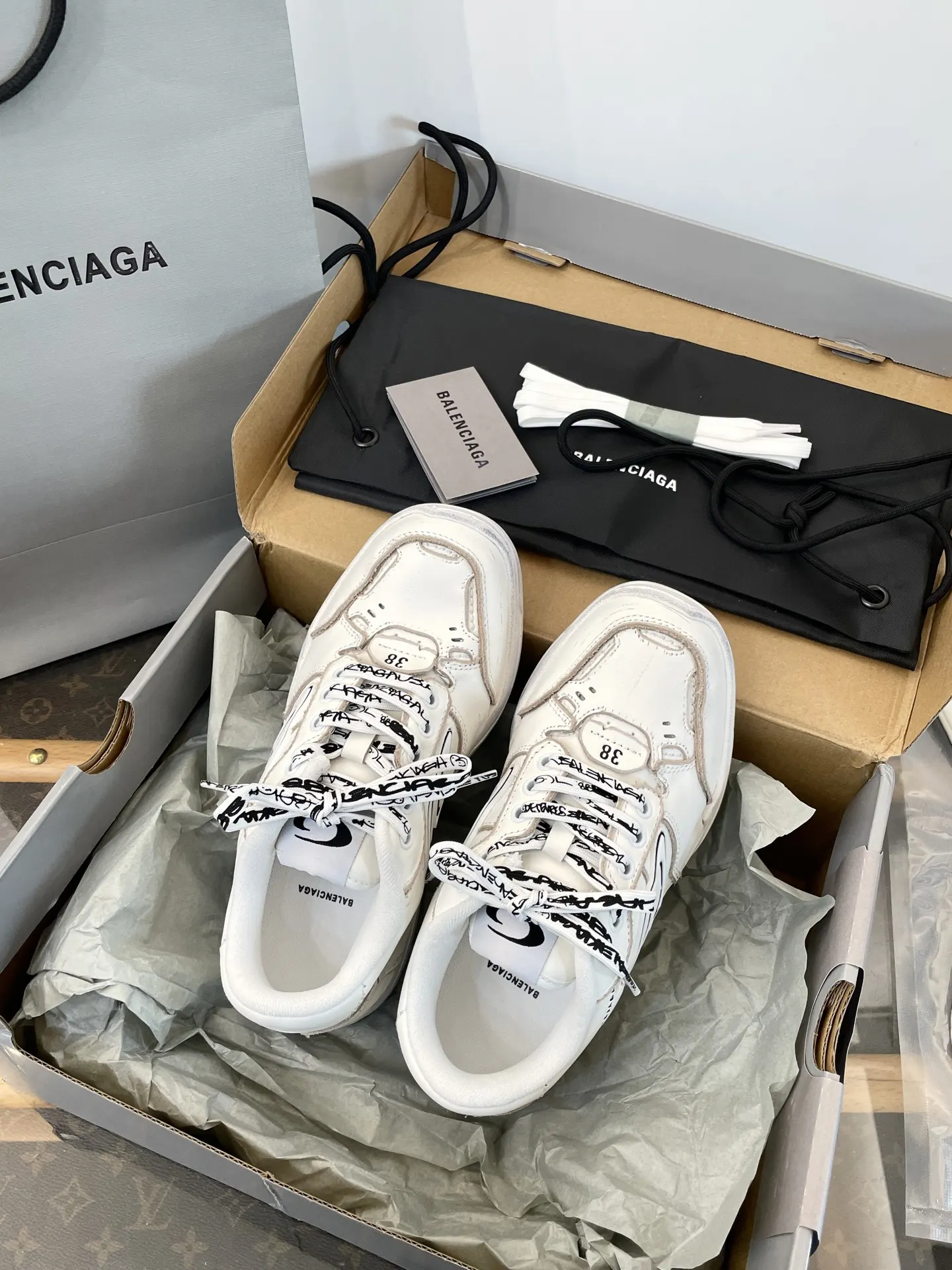 Balenciaga 运动鞋 休閒运动