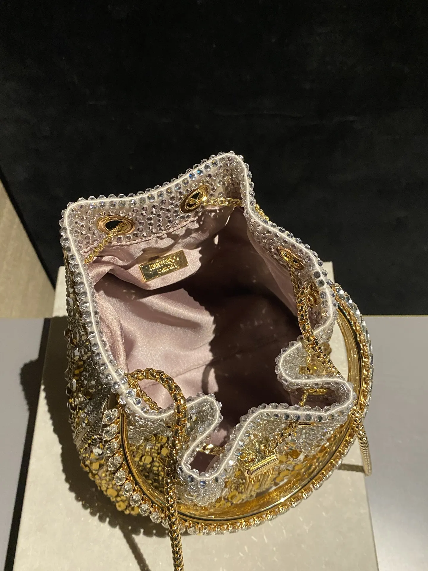 JIMMY CHOO BON BON系列标志款手提包 鏈條包 精致鏈條款