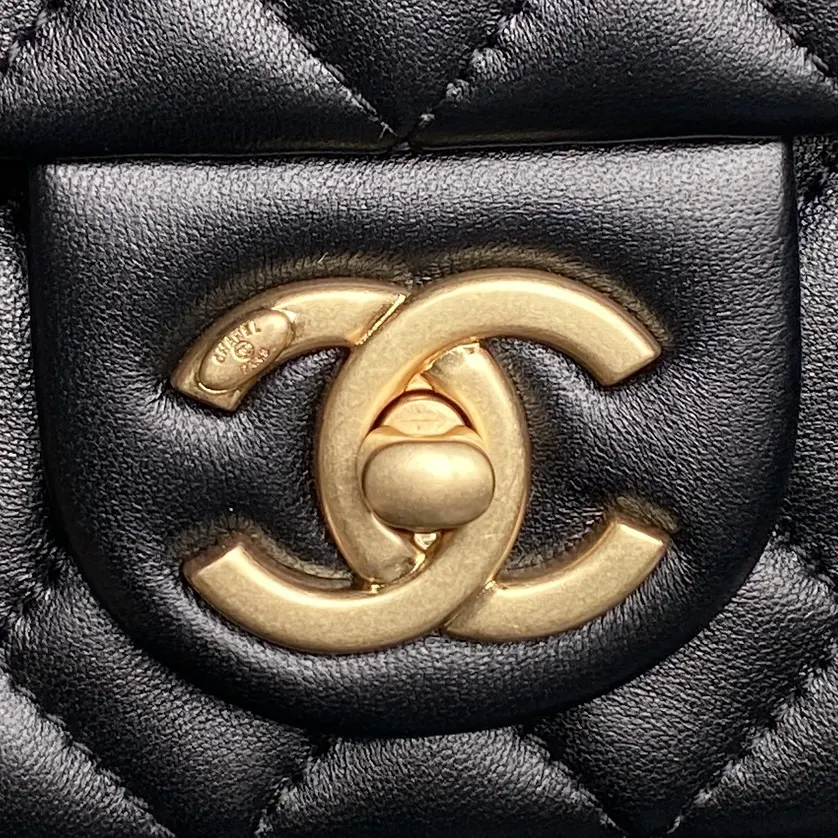 CHANEL 金色 羊皮 链条包 精致链条款