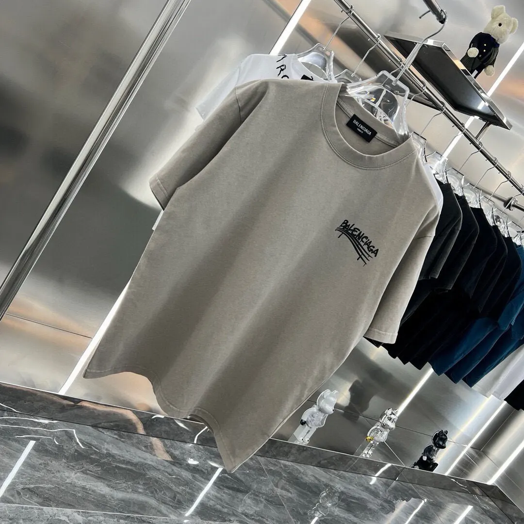 Balenciaga 灰色 Logo 短袖T恤(數字3) Balenciaga 灰色 Logo 短袖T恤(數字3)