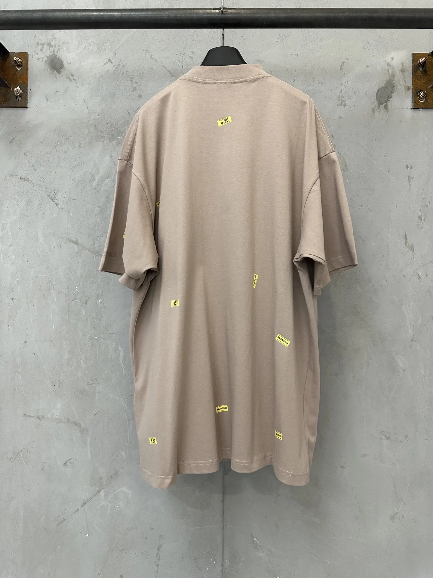 Balenciaga 26SS 短袖T恤