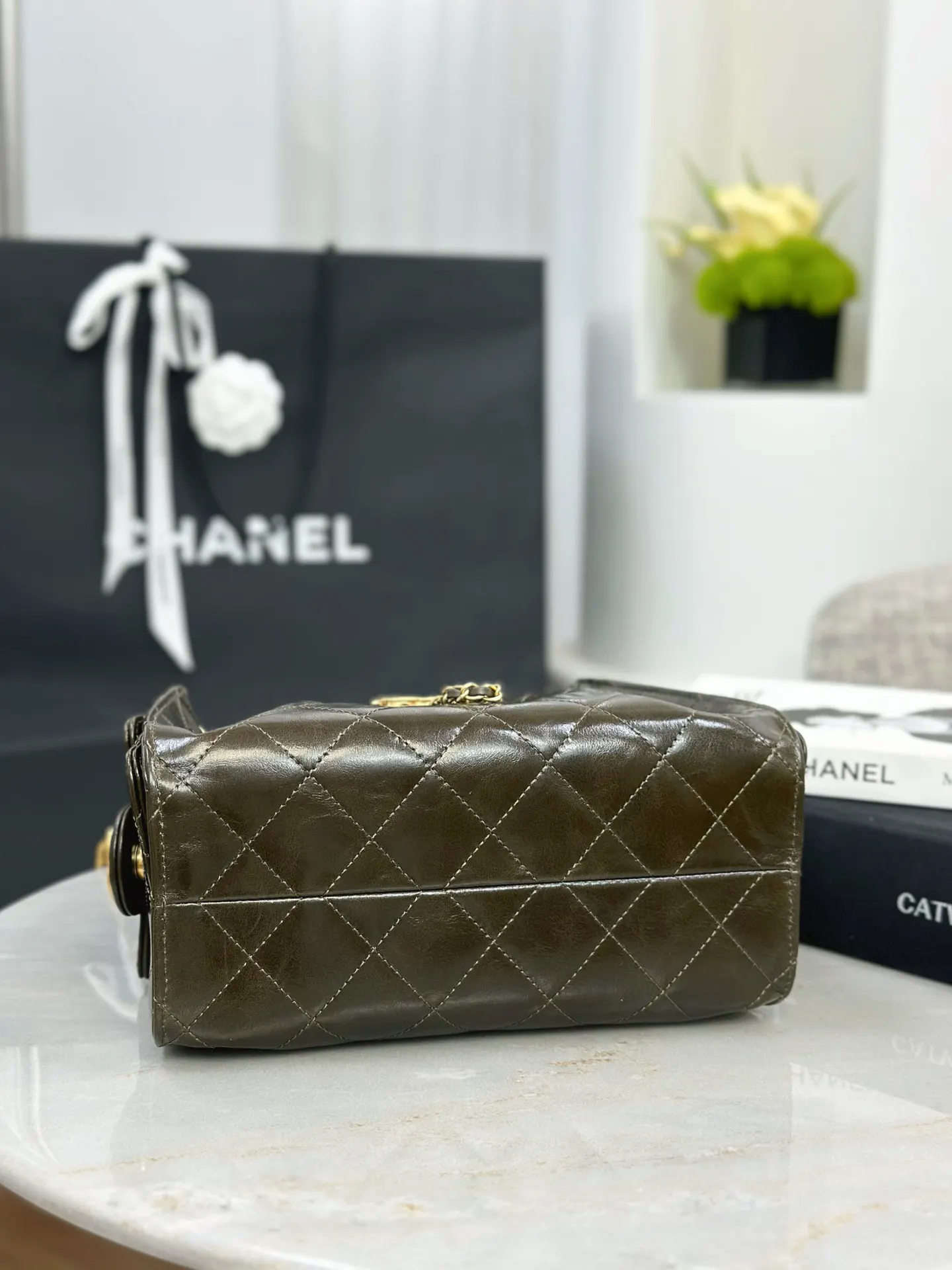 Chanel 油蠟羊皮22 Bag鏈條包 單肩斜挎