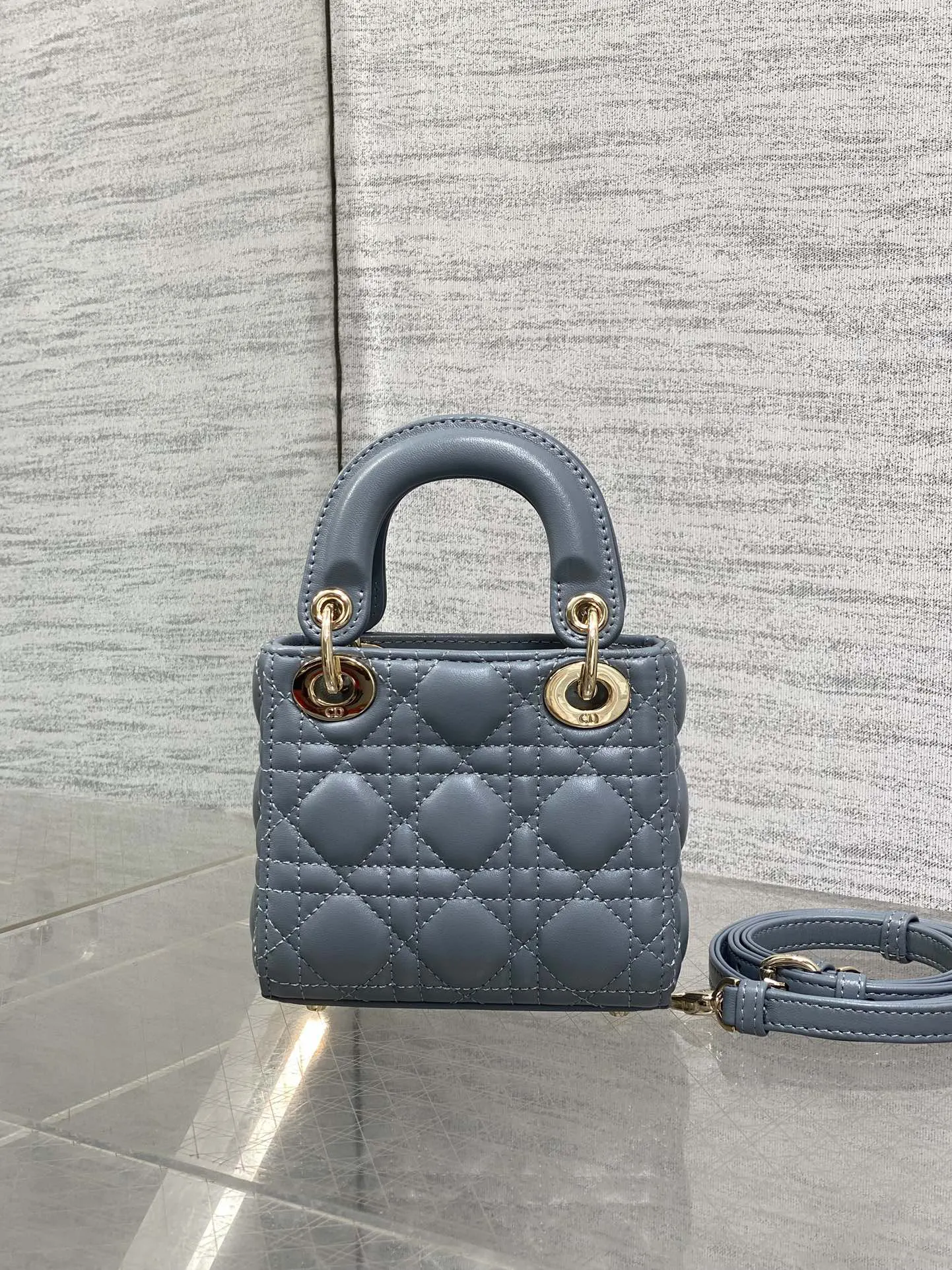 Fashion Item Travel