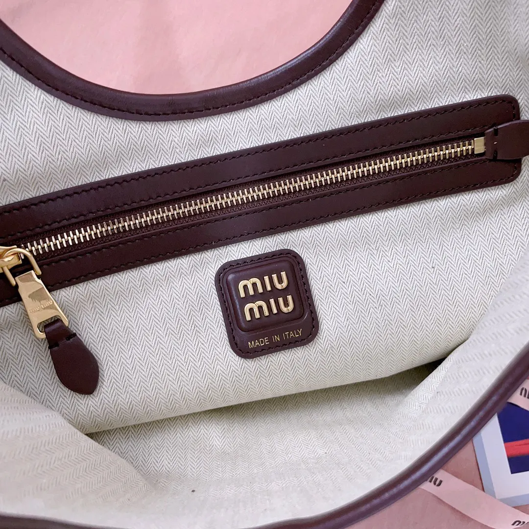 Miu 小牛皮 托特包 大容量托特款