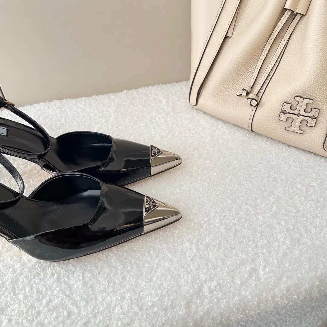 Prada 皮革 拖鞋