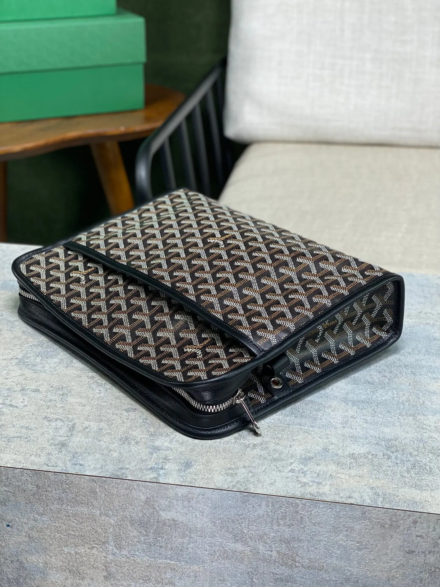 Goyard 黄色 牛皮 化妝包 精選款(數字22) Goyard 黄色 牛皮 化妝包 精選款(數字22)