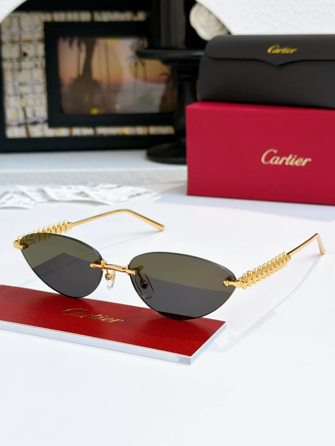 Cartier 墨镜 时尚防晒款 款18