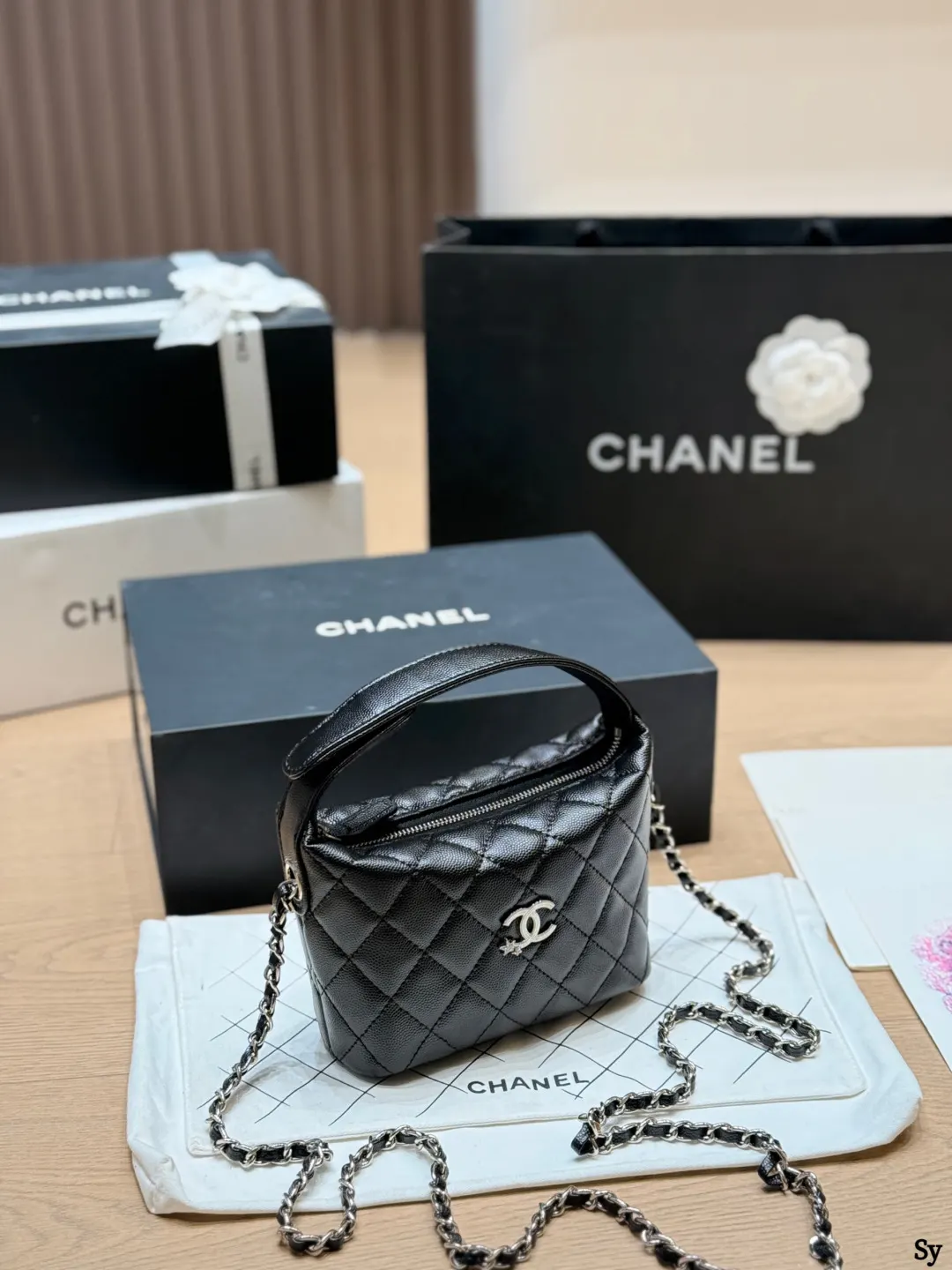 Silver Chain Bag Leather