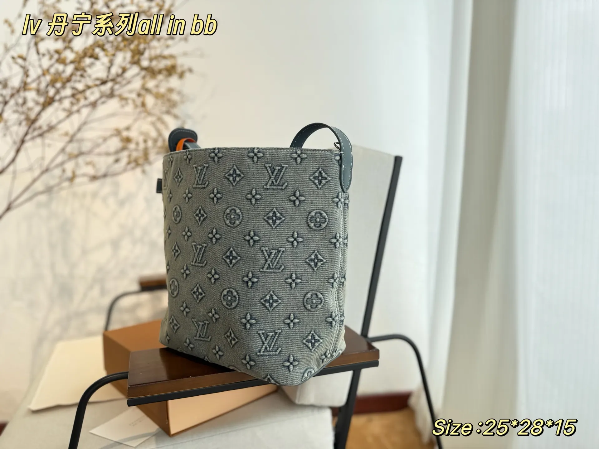 Neverfull 斜背包 輕便斜挎款