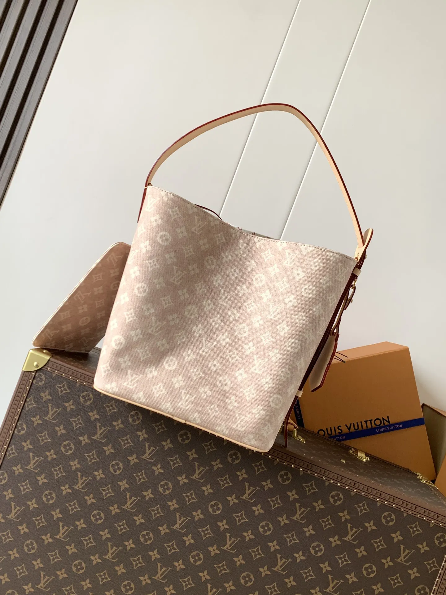 LV 牛皮 水桶包 休闲水桶款