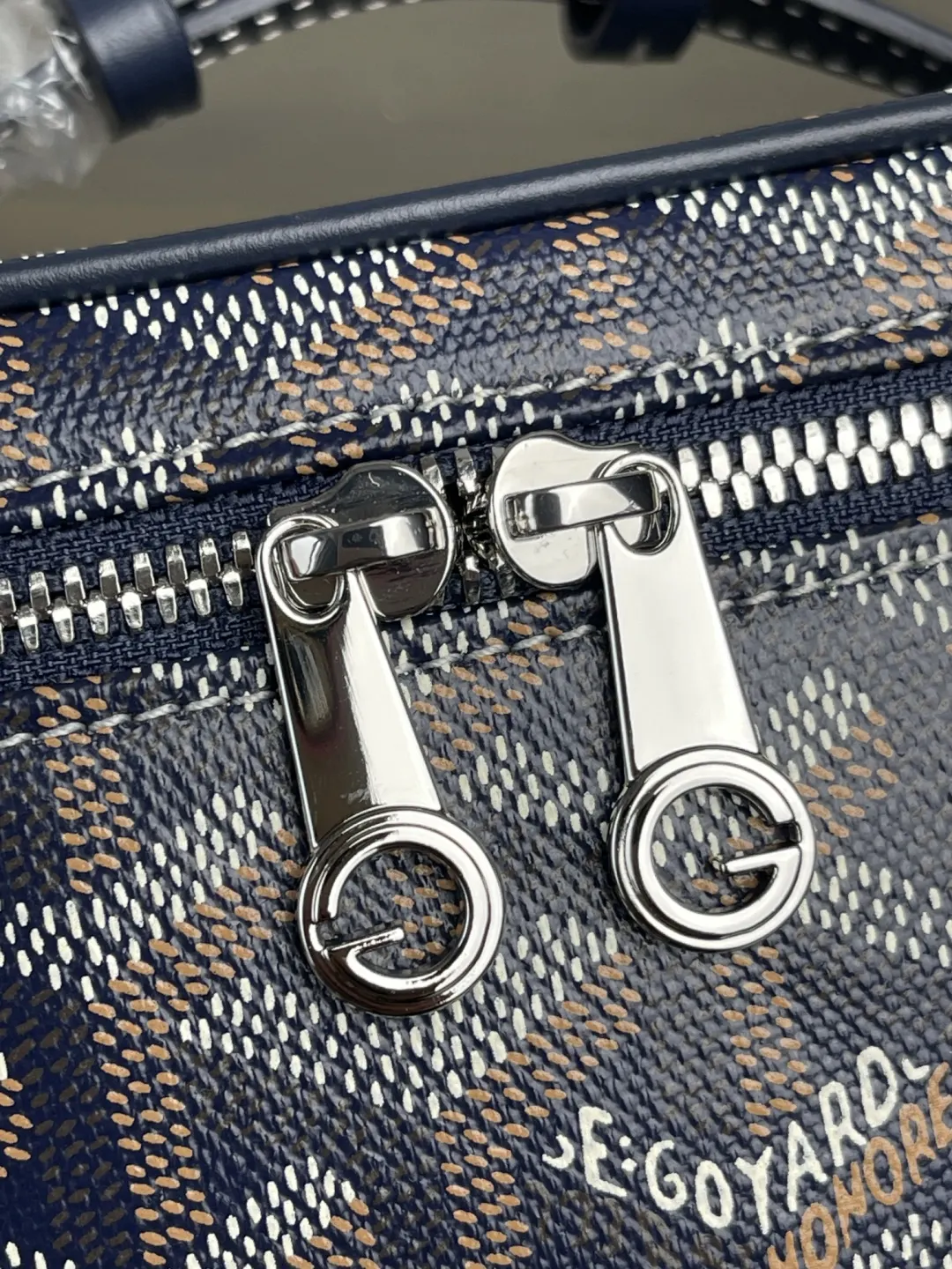 Goyard 蓝色 深蓝 小牛皮 化妆包 便携收纳款