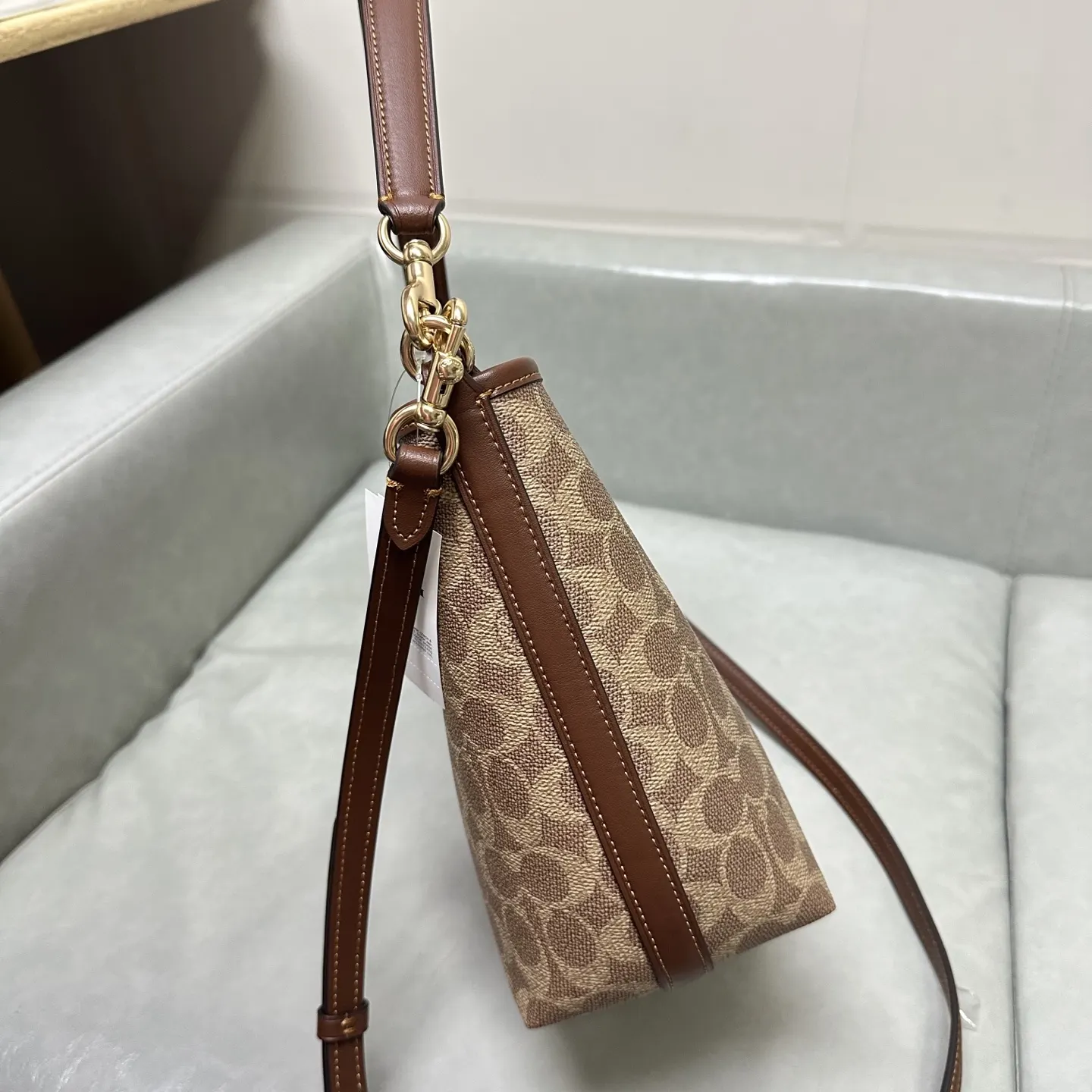 Hobo Shoulder Bag Vintage