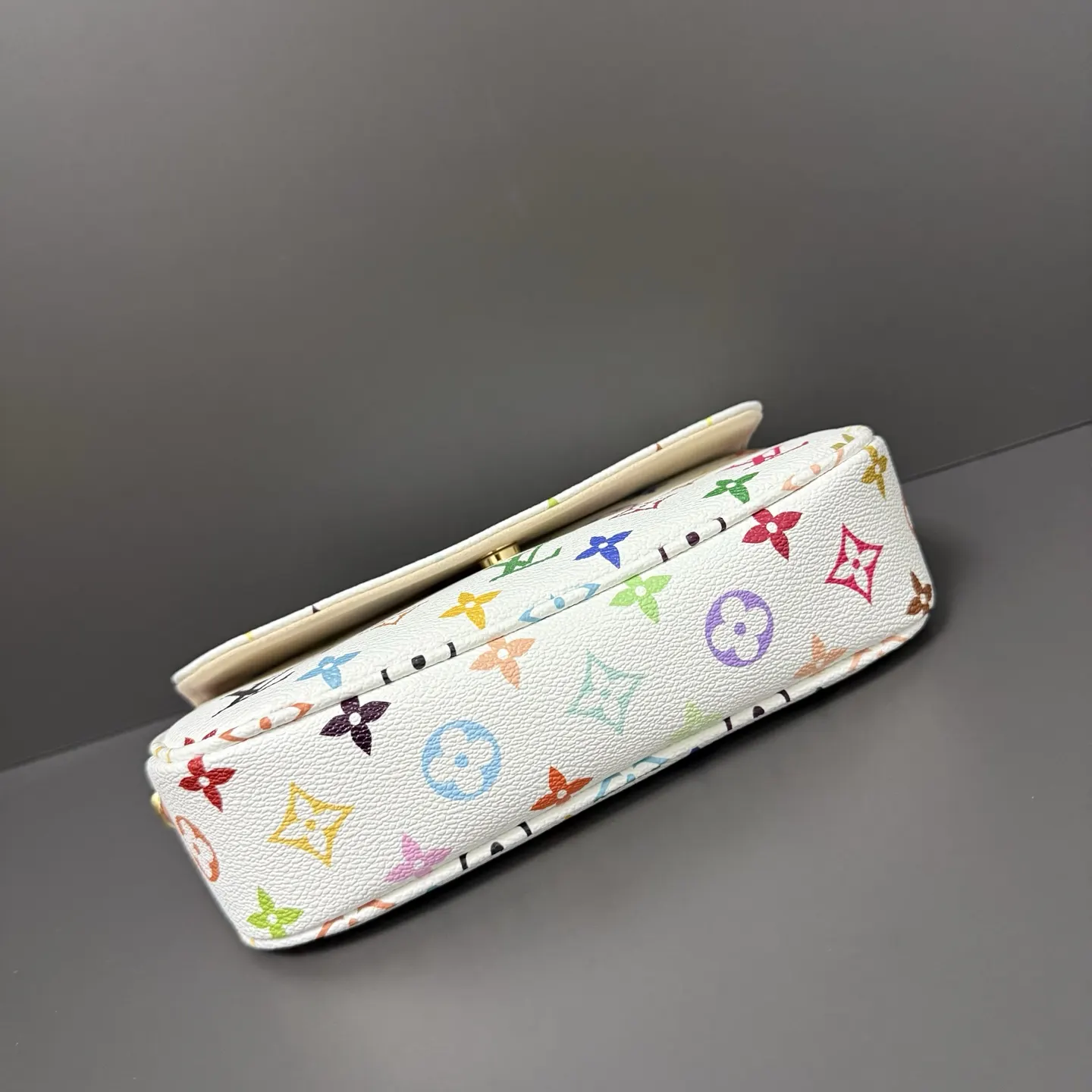 Louis Vuitton Chain Bag Canvas