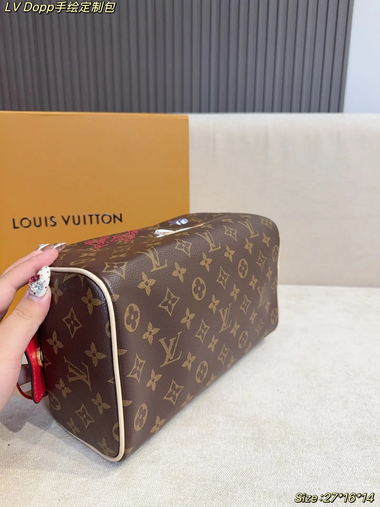 LV 老花 帆布 化妝包 便携收納款(數字9) LV 老花 帆布 化妝包 便携收納款(數字9)