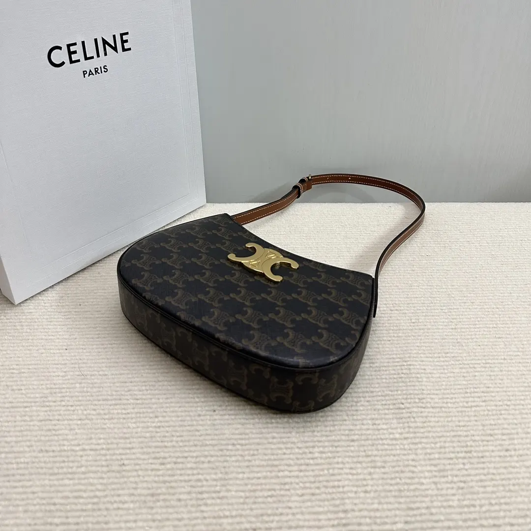 Triomphe 老花 TILLY〰 CE 中国新 腋下包 复古腋下背款