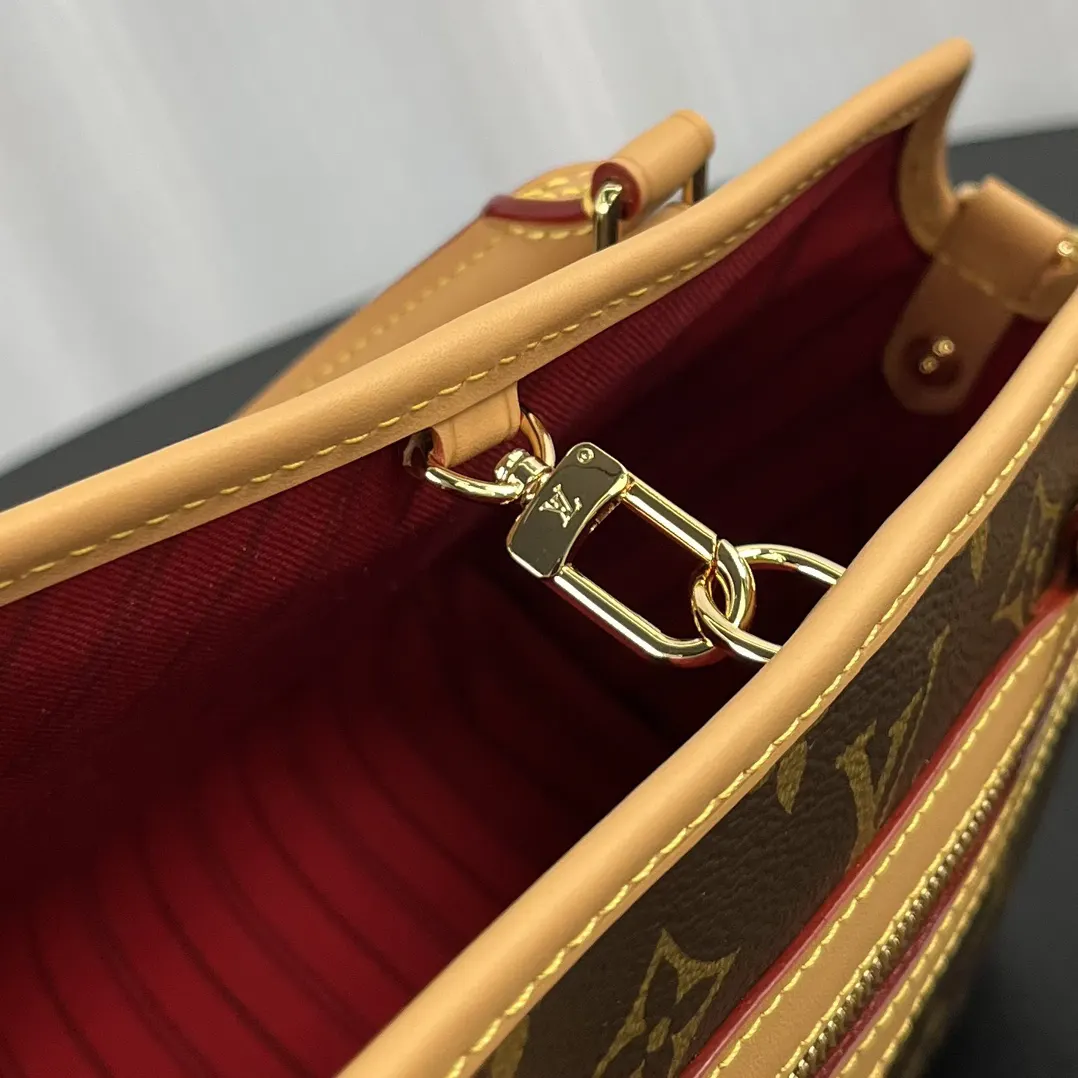 Cosmetic Pouch