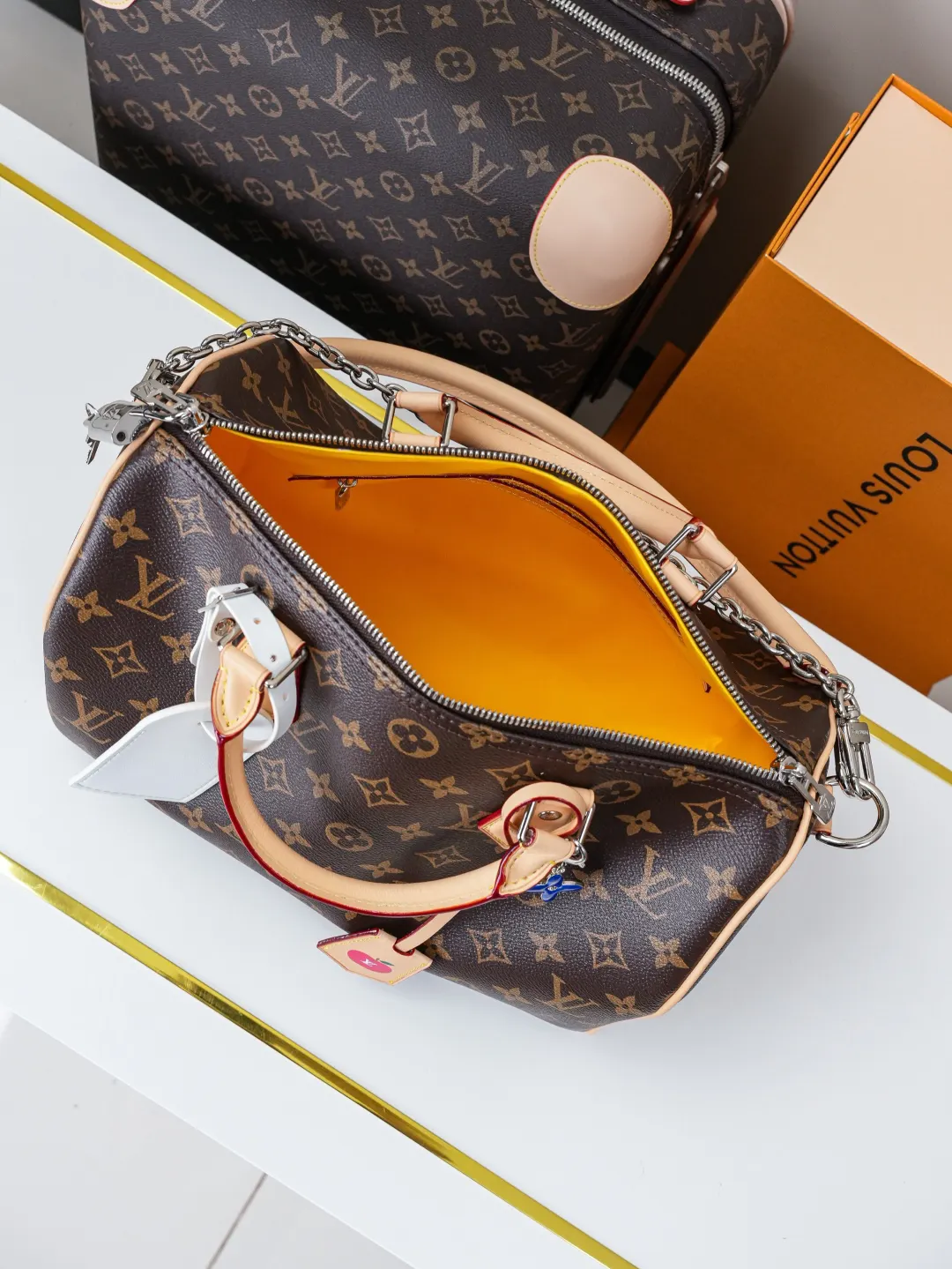 LV Speedy 黃銀色配色 手袋(數字9) LV Speedy 黃銀色配色 手袋(數字9)
