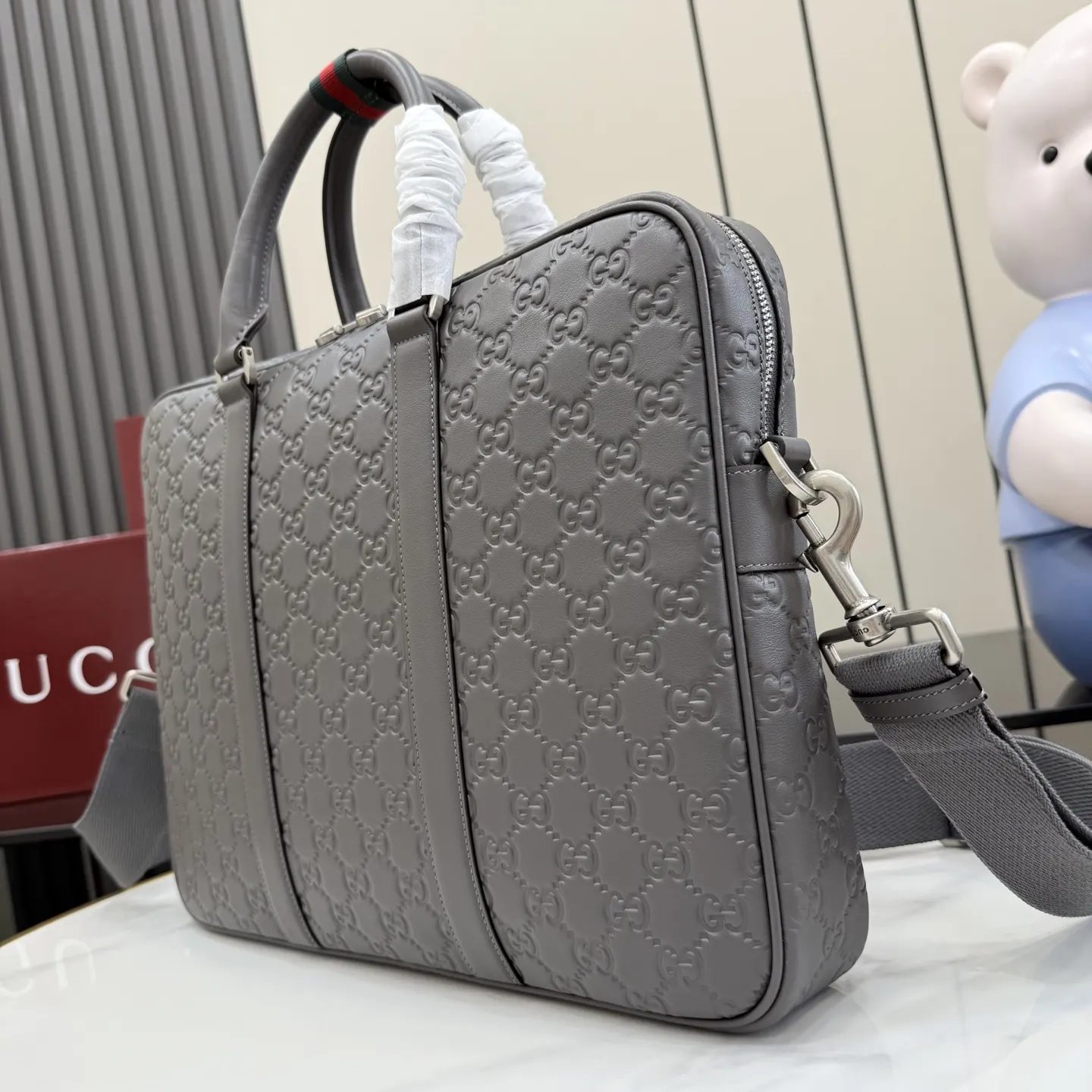 Gucci GG Emblem 灰色 米色 帆布 公文包 商務通勤款