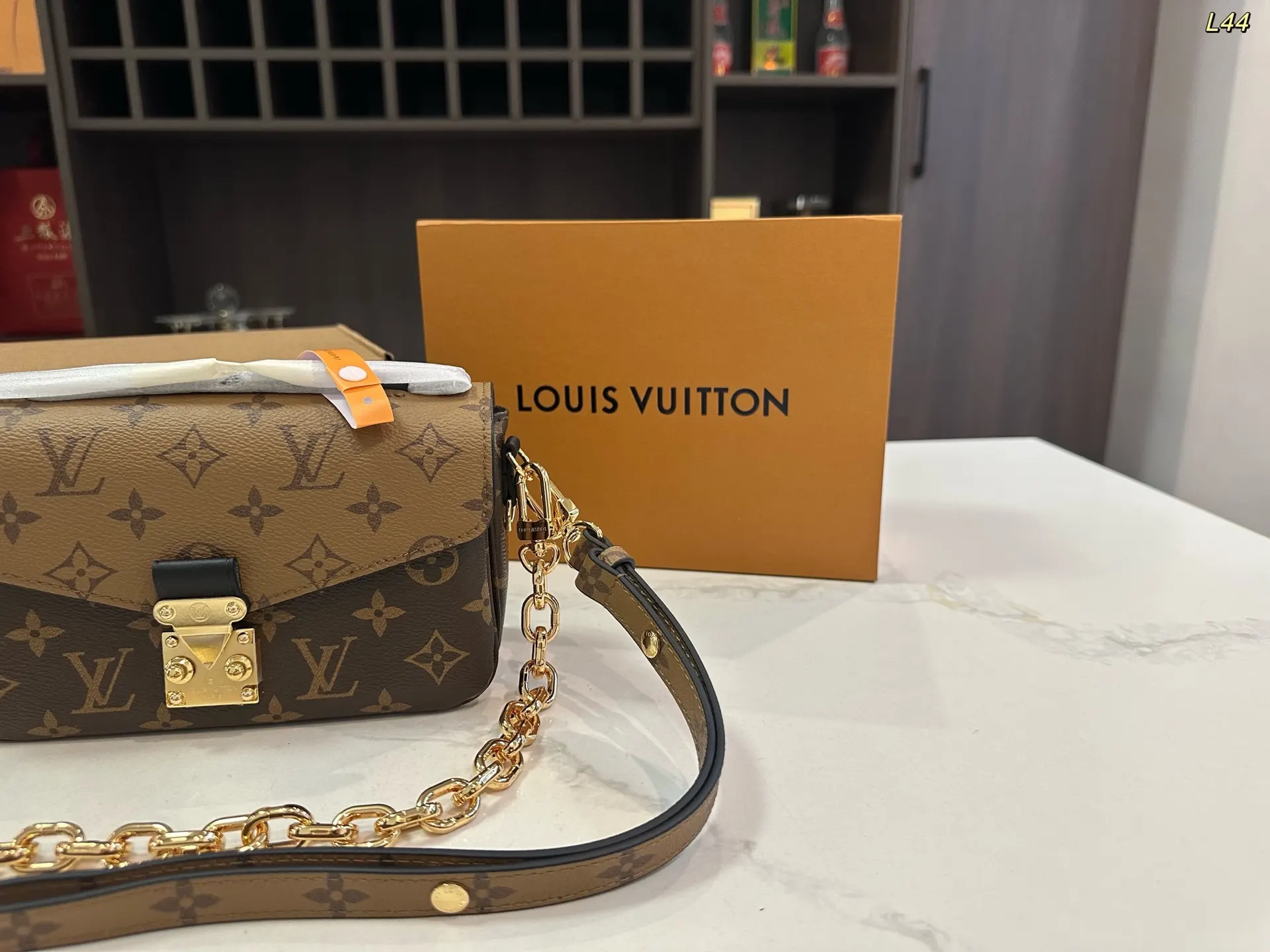 LV 小邮差包 更精致了有没有～ 斜挎包 轻便斜挎款