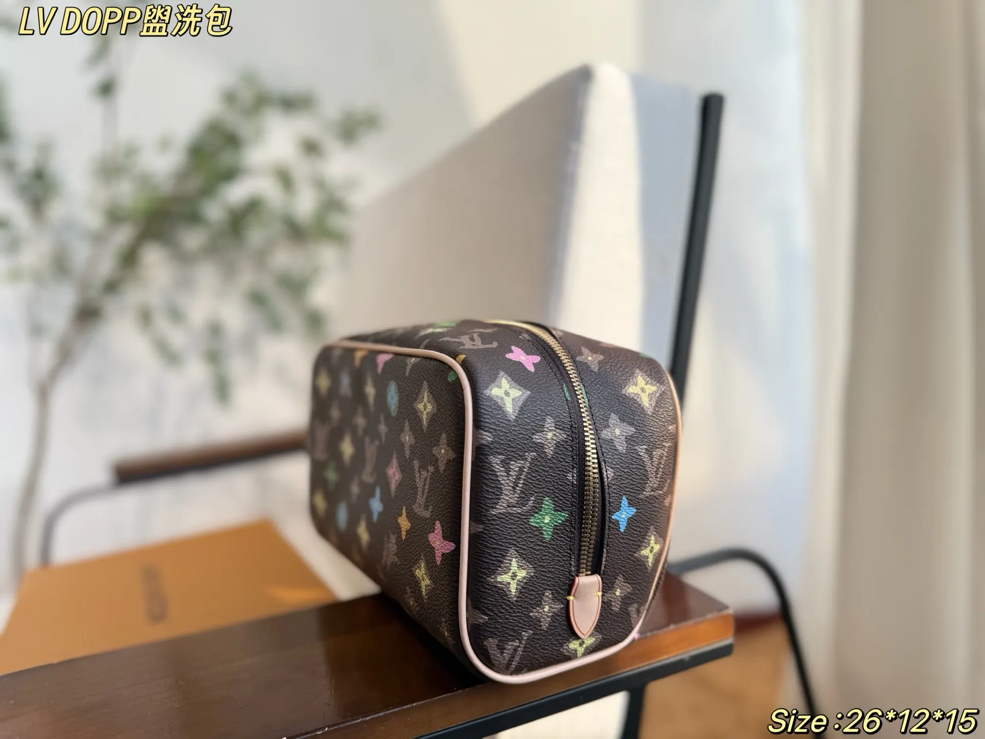 包 包洗漱包 又出一 收納 同样也是容量惊人 化妝包 便携收納款