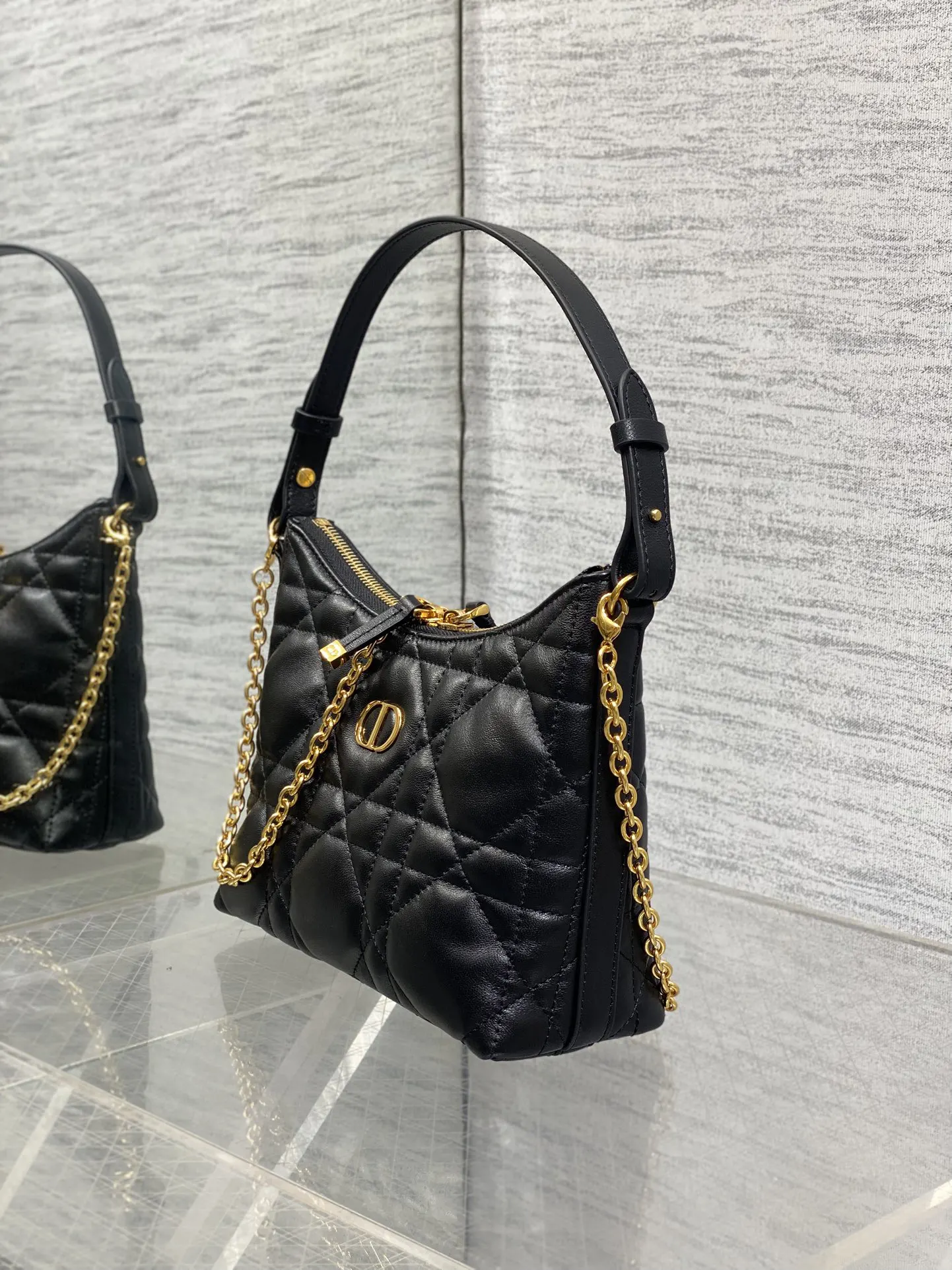 Dior 黑色羊皮链条腋下包 单肩款
