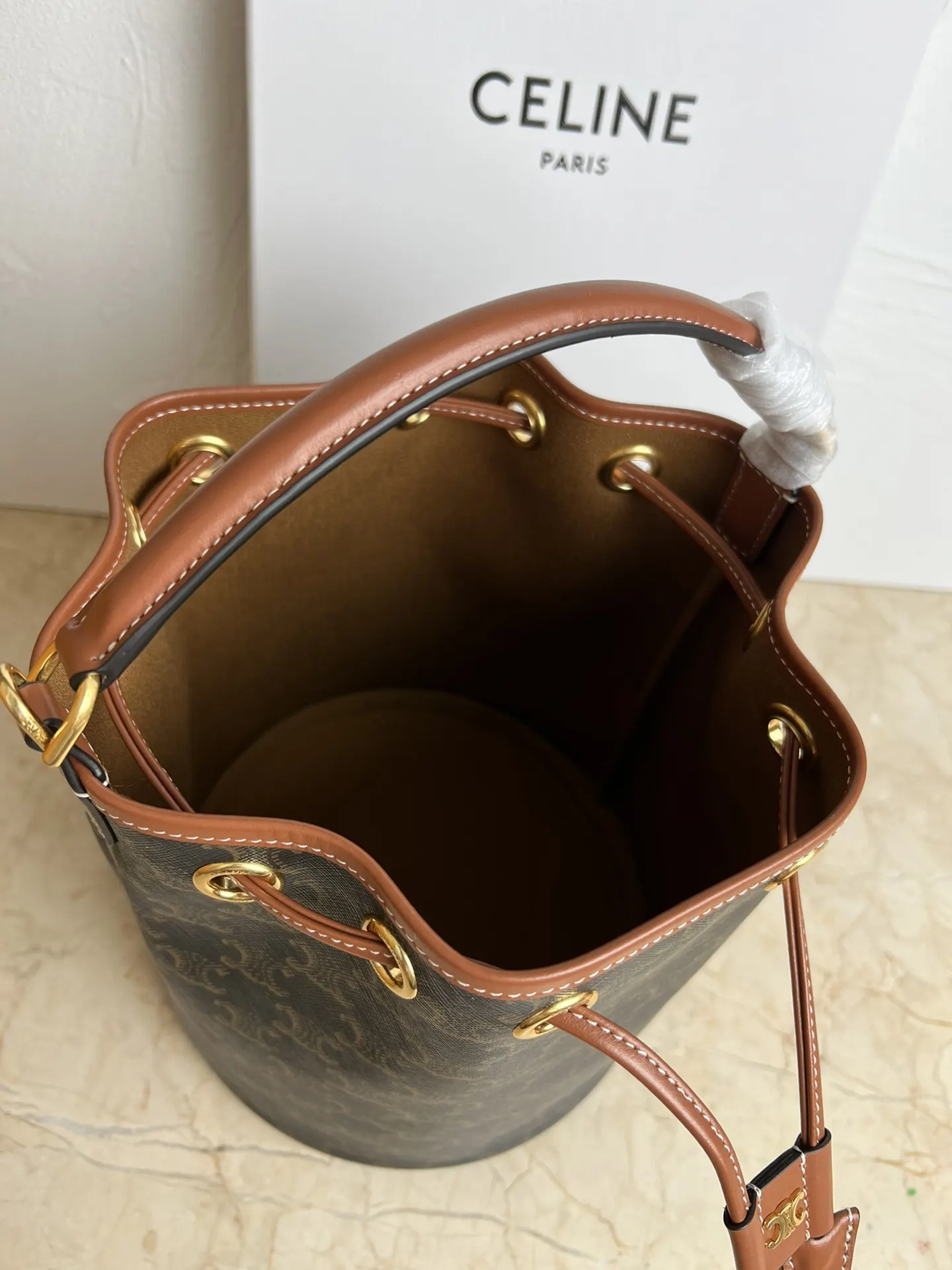 Celine 老花 金色 牛皮 水桶包 休闲水桶款