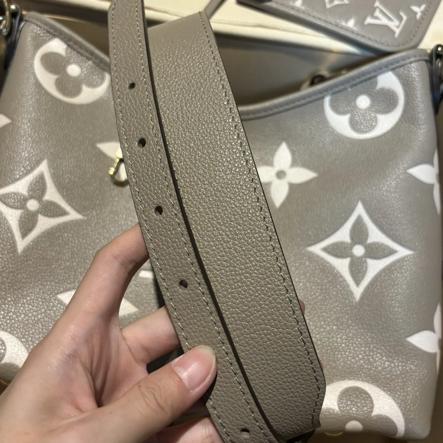 CarryAll 灰色 腋下包 复古腋下背款