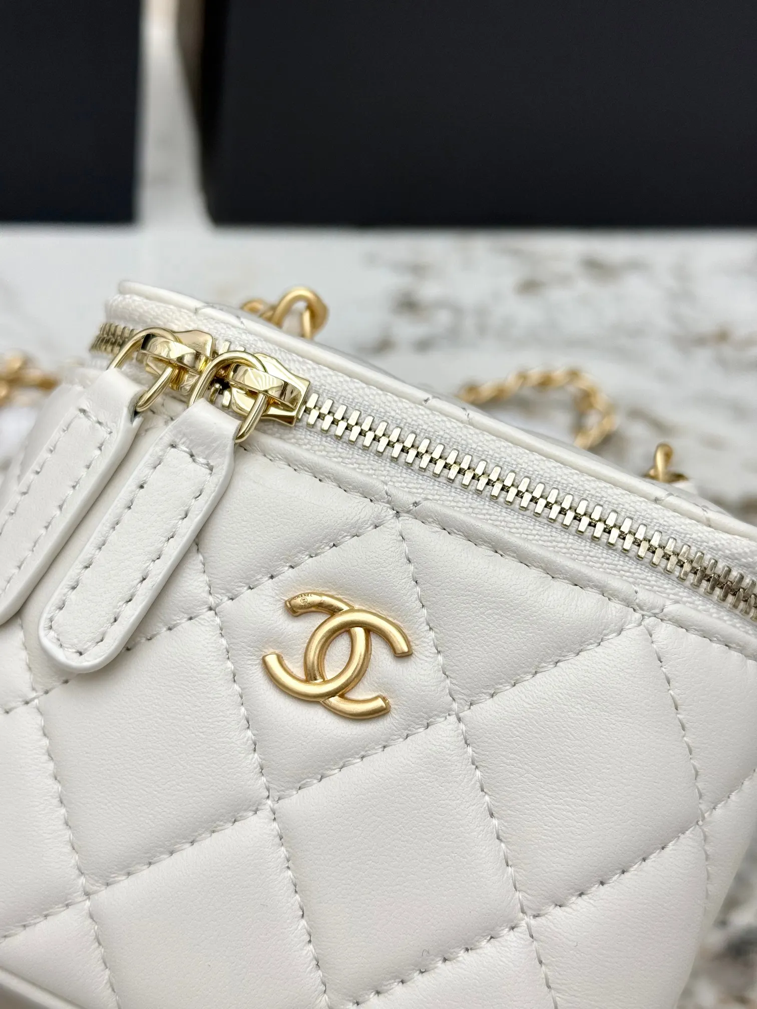 CHANEL 金色 羊皮 链条包 精致链条款