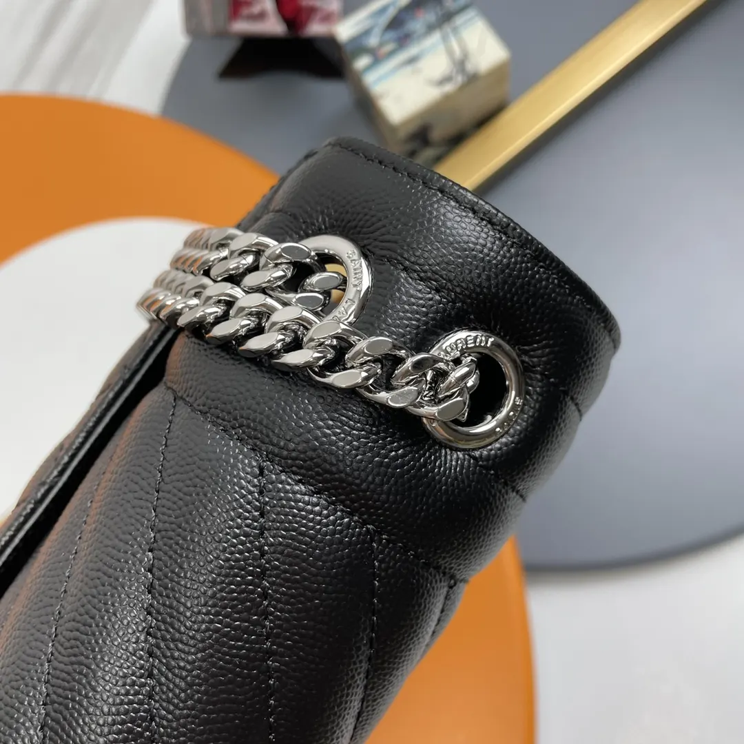 Chain Bag Leather