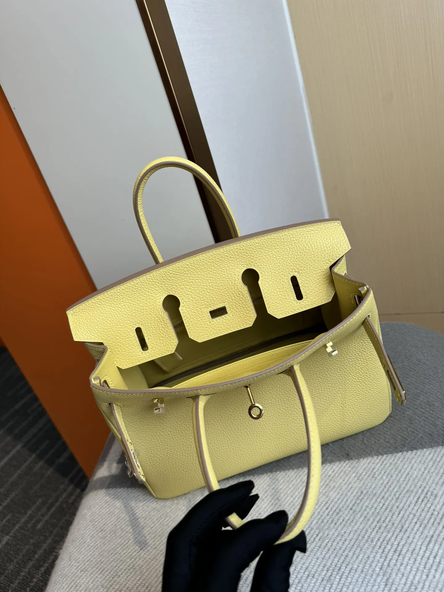 Top Handle Bag Commuter