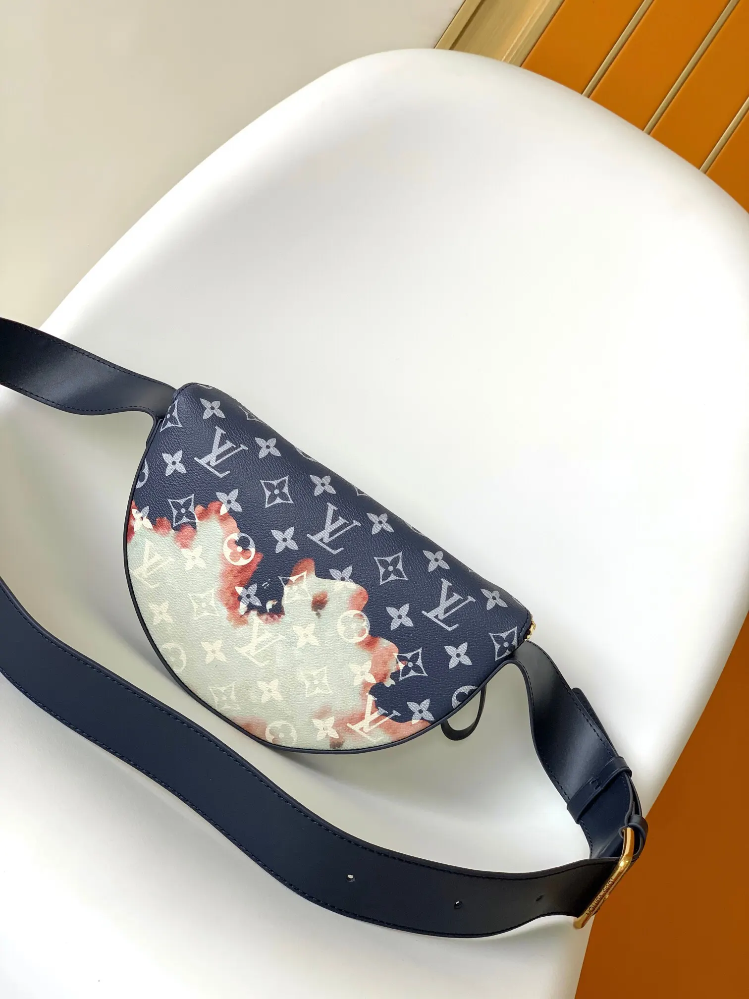 LV 半月包｜ORBUYBAG 岚奢包高端时尚精品