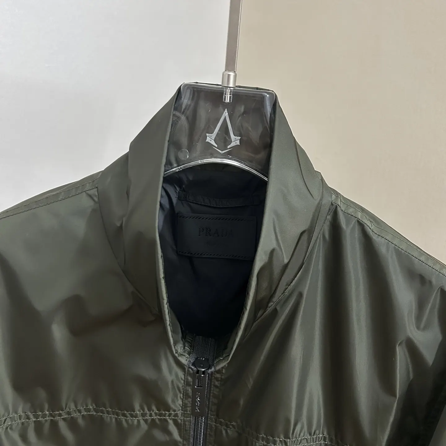 PRADA Re-Nylon尼龙 三角标 夹克外套 通勤休闲款