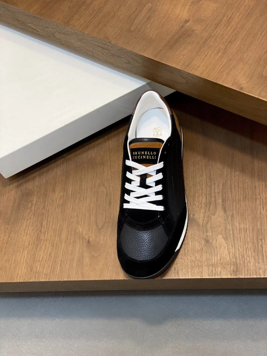 Brunello Cucinelli SS White Sneakers Casual Versatile Image 6 Brunello Cucinelli SS White Sneakers Casual Versatile Image 6