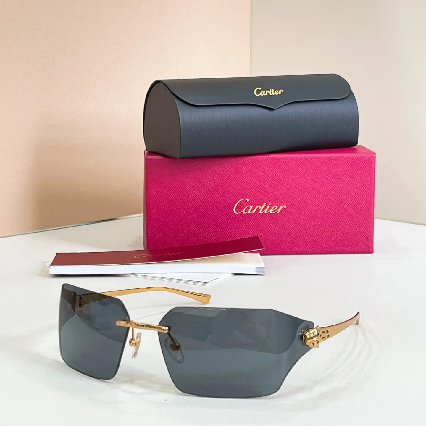 Cartier 墨镜 時尚防晒款