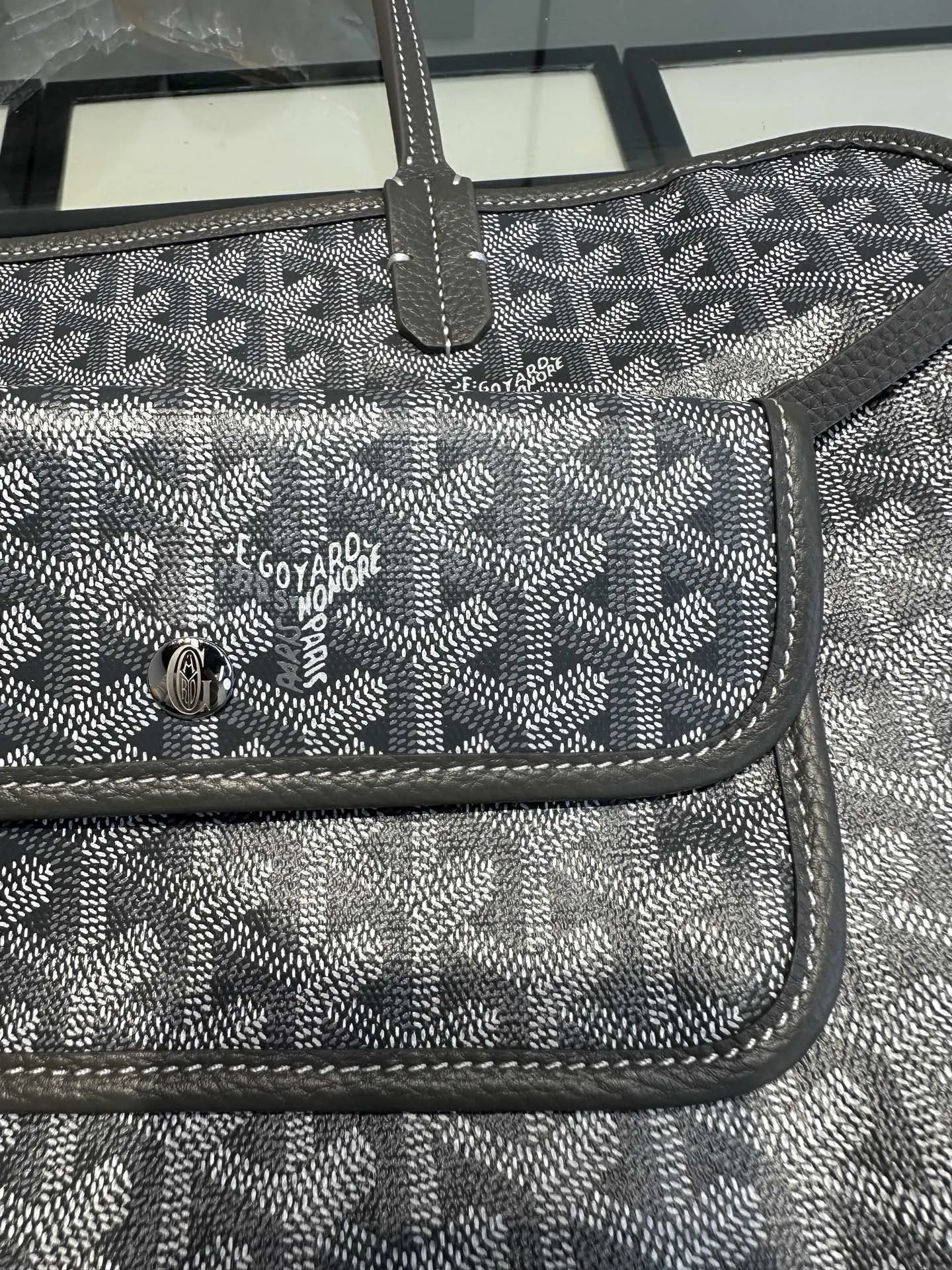 Goyard Gray Tote Bag Image 9 Goyard Gray Tote Bag Image 9