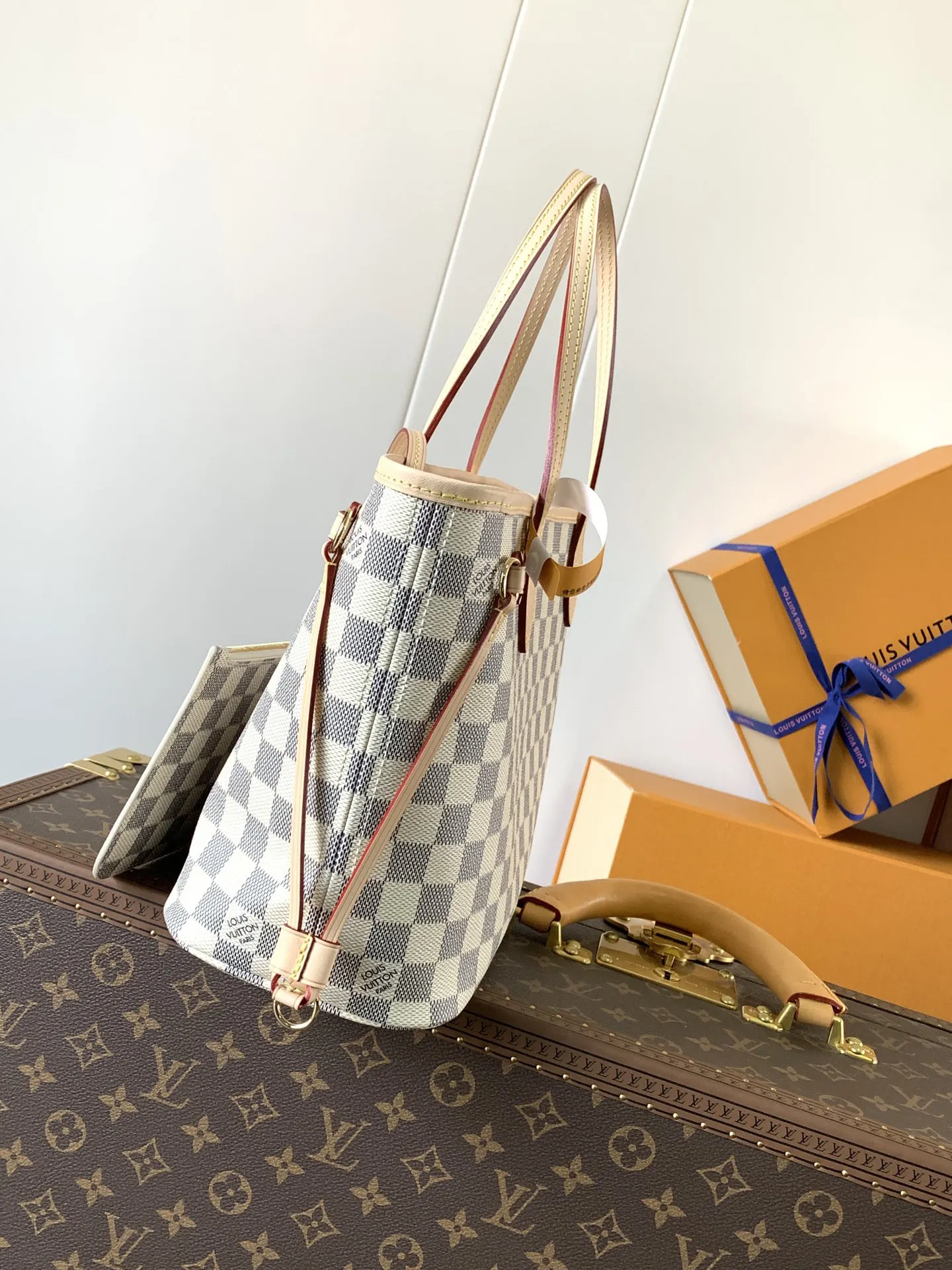 LV Neverfull 金色 牛皮 手拿包 精致手拿款