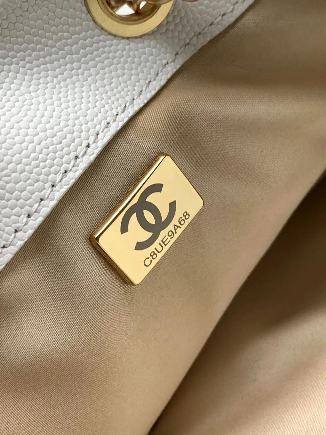 CHANEL Hobo 批 款又一个以 腋下包 復古腋下背款