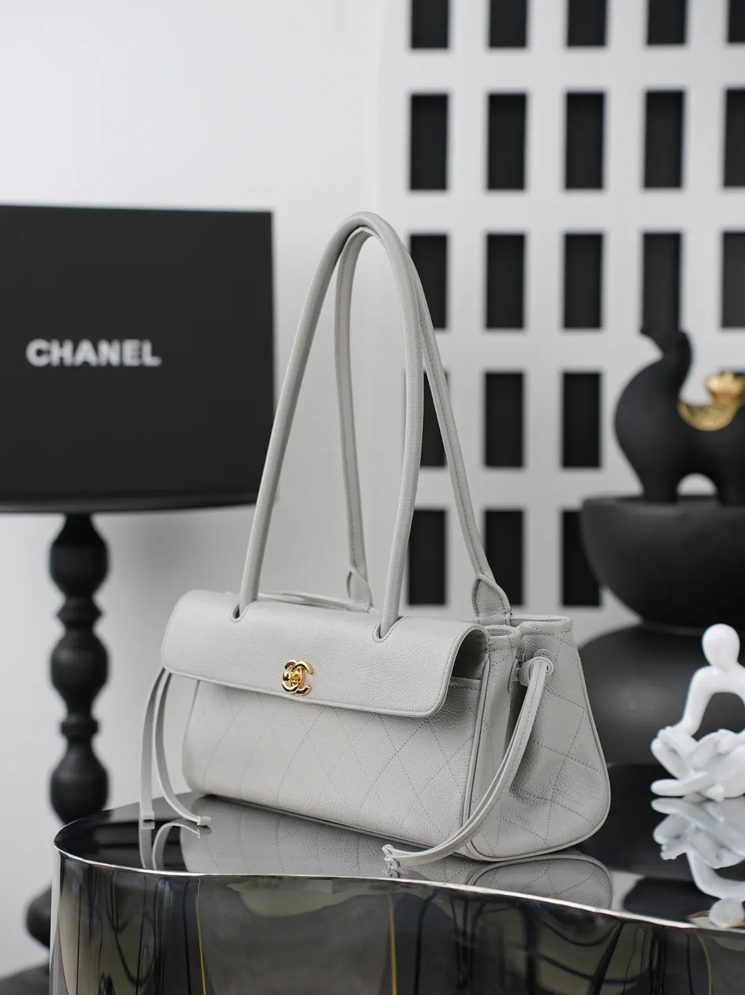 Chanel White Blue Hobo Shoulder Bag Vintage Leather